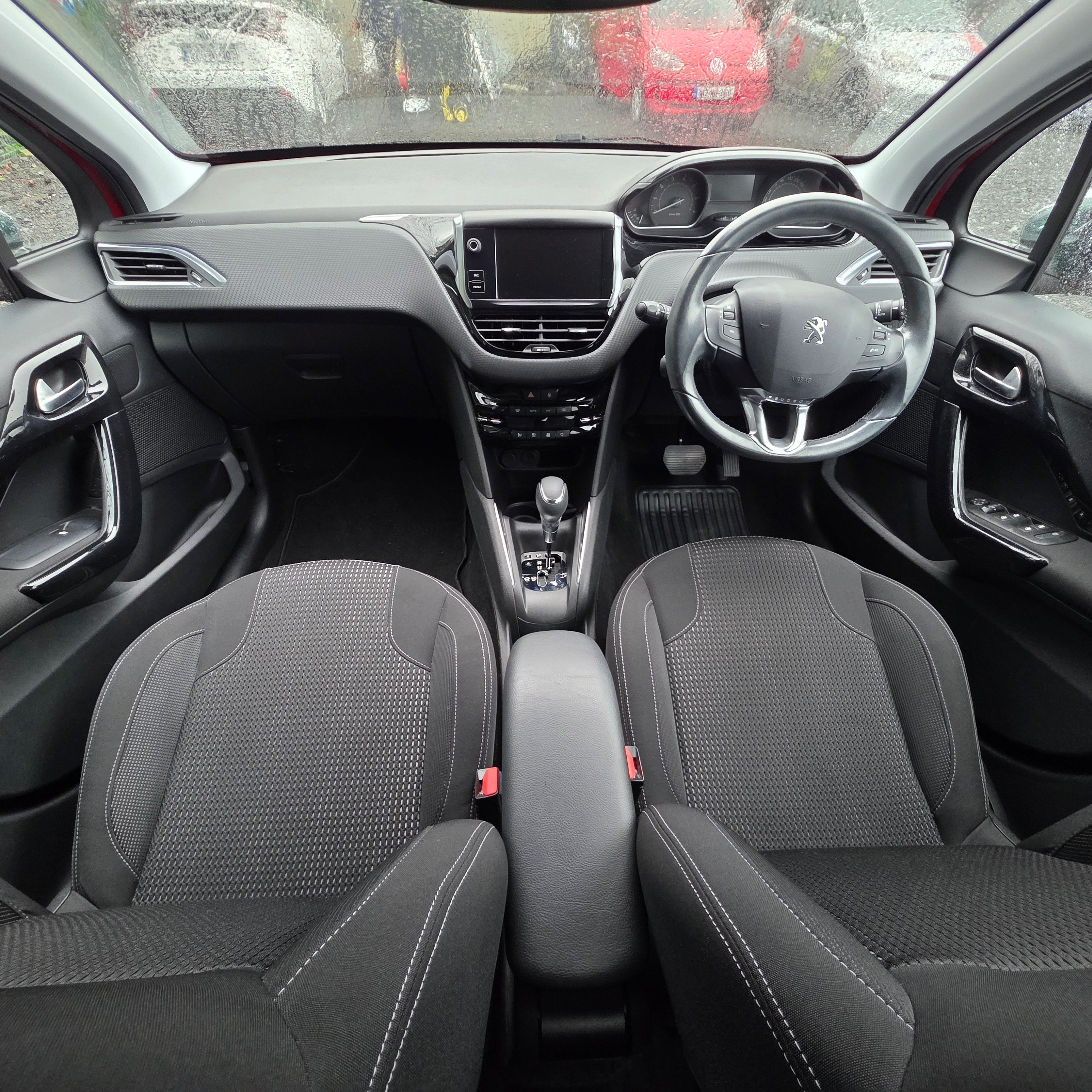 Peugeot 208 Automatic 2017