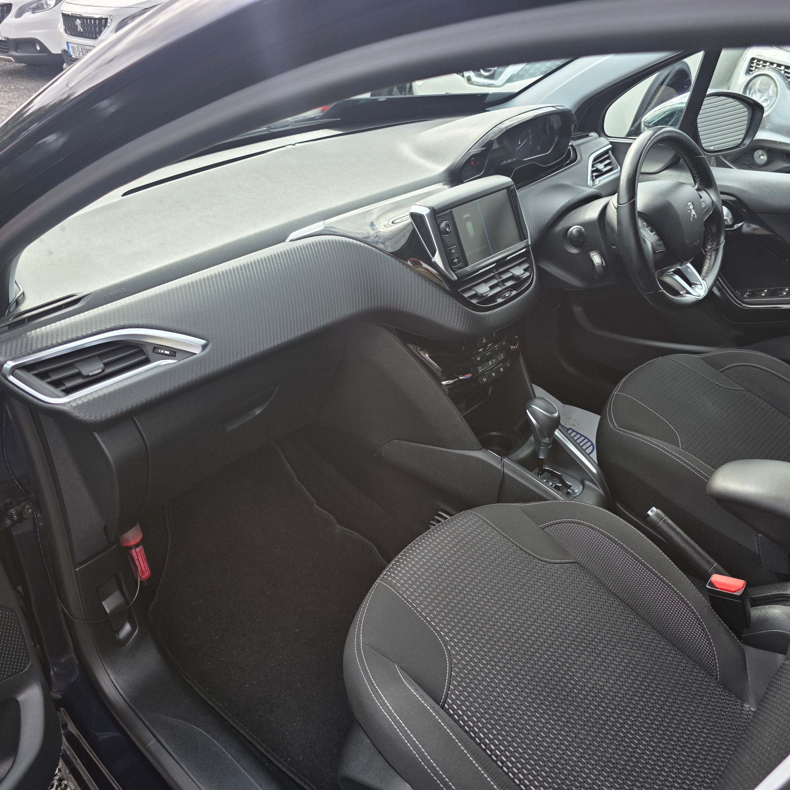 Peugeot 208 Automatic 2016 Low Miles