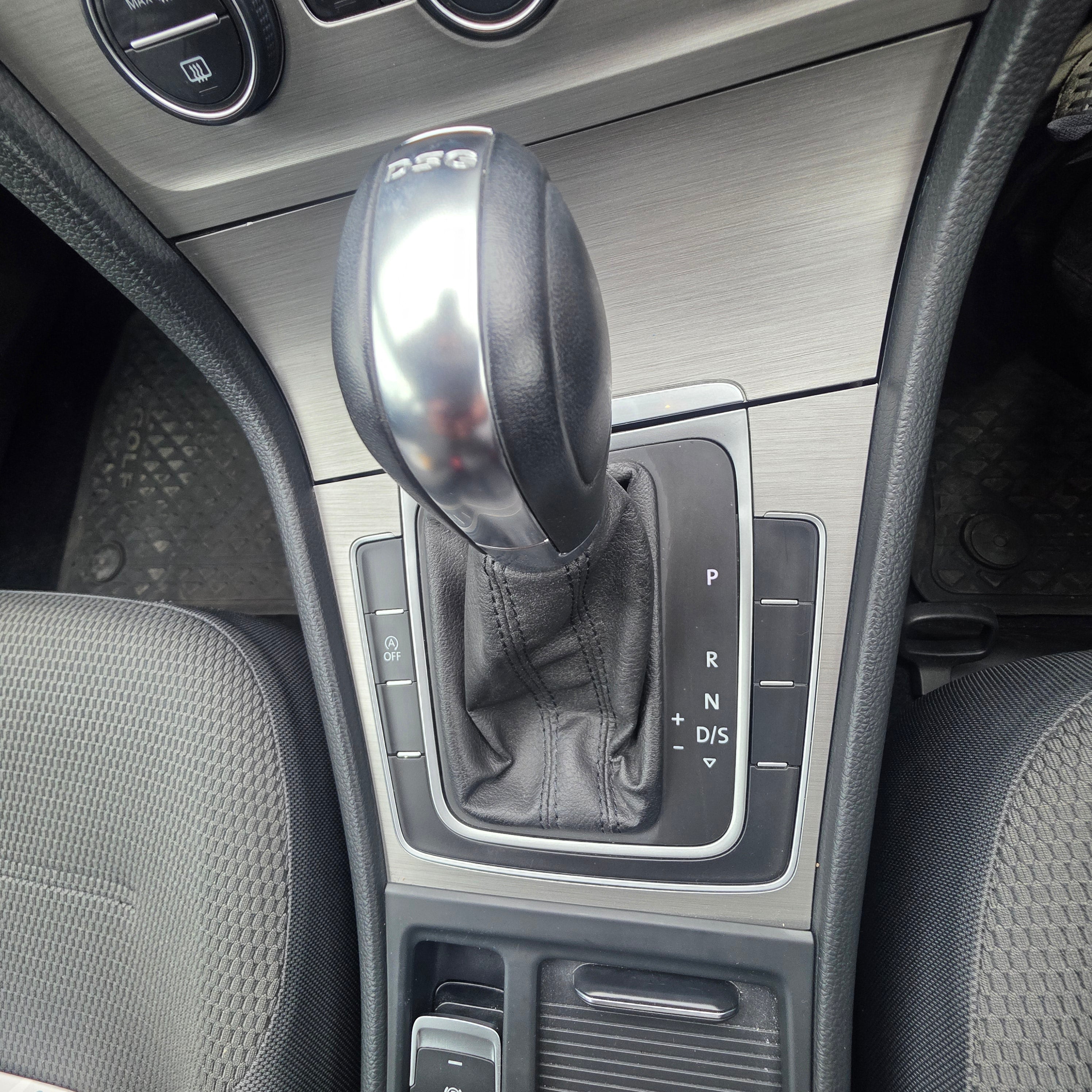 Volkswagen Golf Automatic 2014 Low Miles