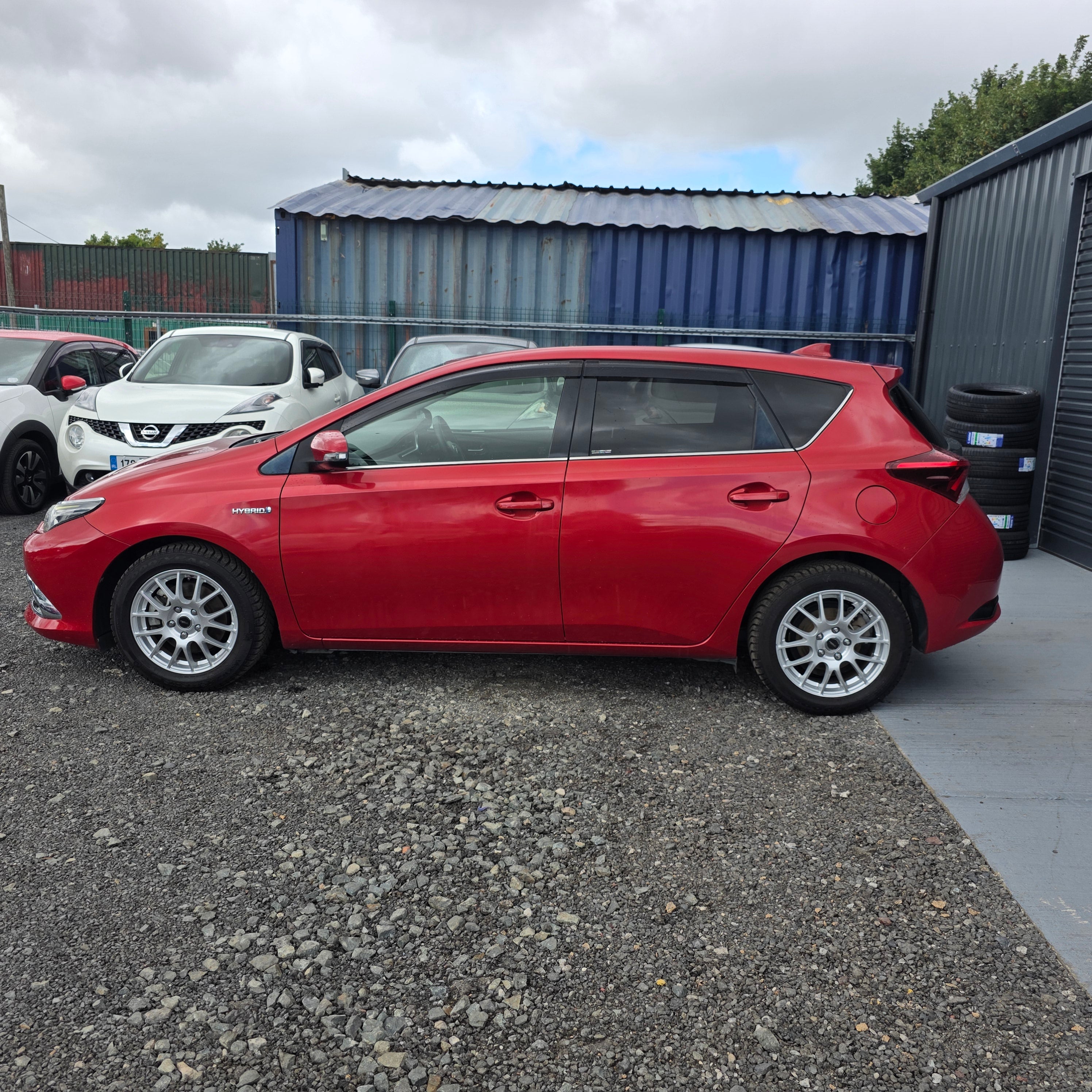 Toyota Auris Hybrid Automatic 2017 Low Miles