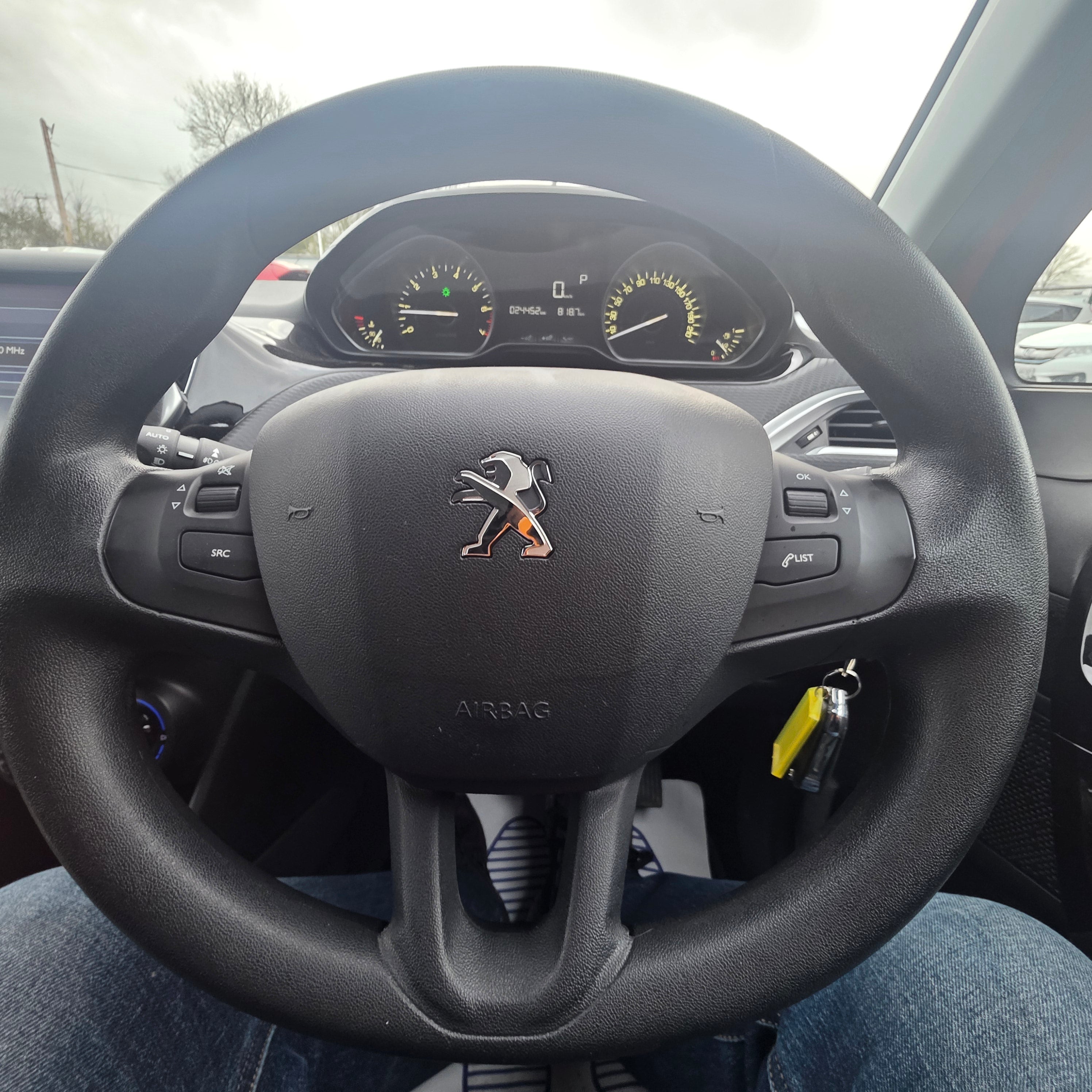 Peugeot 208 Automatic 2017 Low Miles