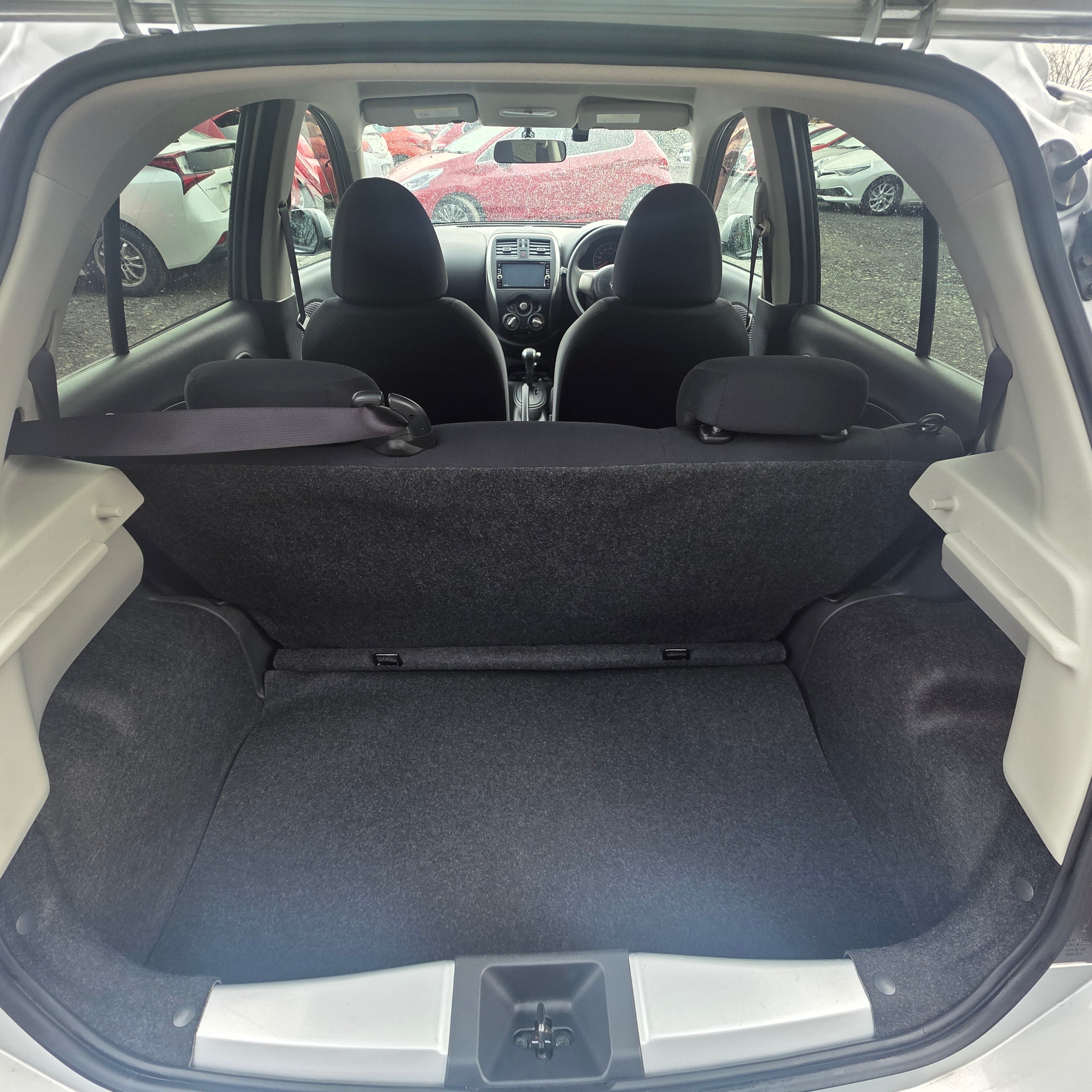 Nissan March Automatic 2015