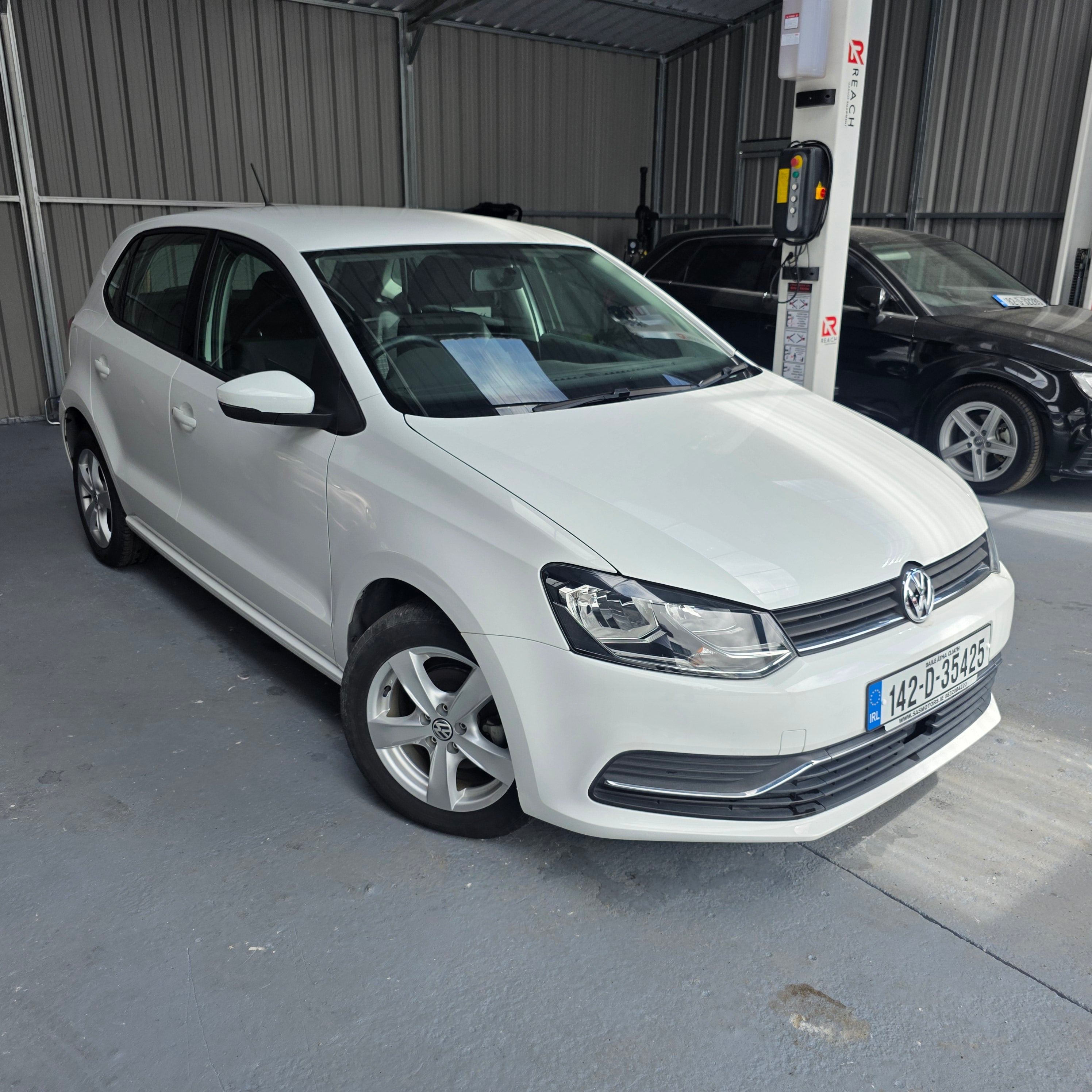 Volkswagen Polo Automatic 2014