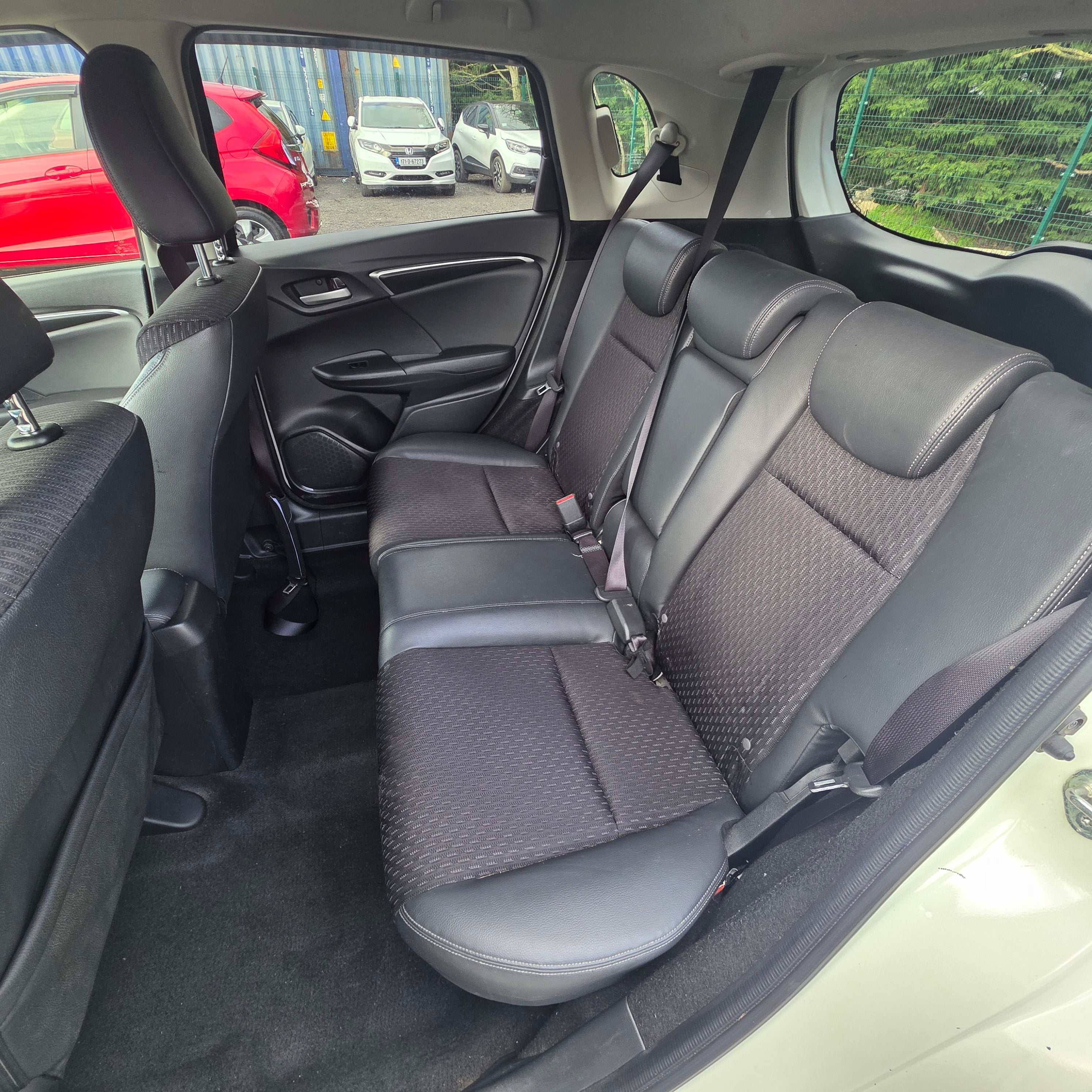 Honda Fit Hybrid Automatic 2014