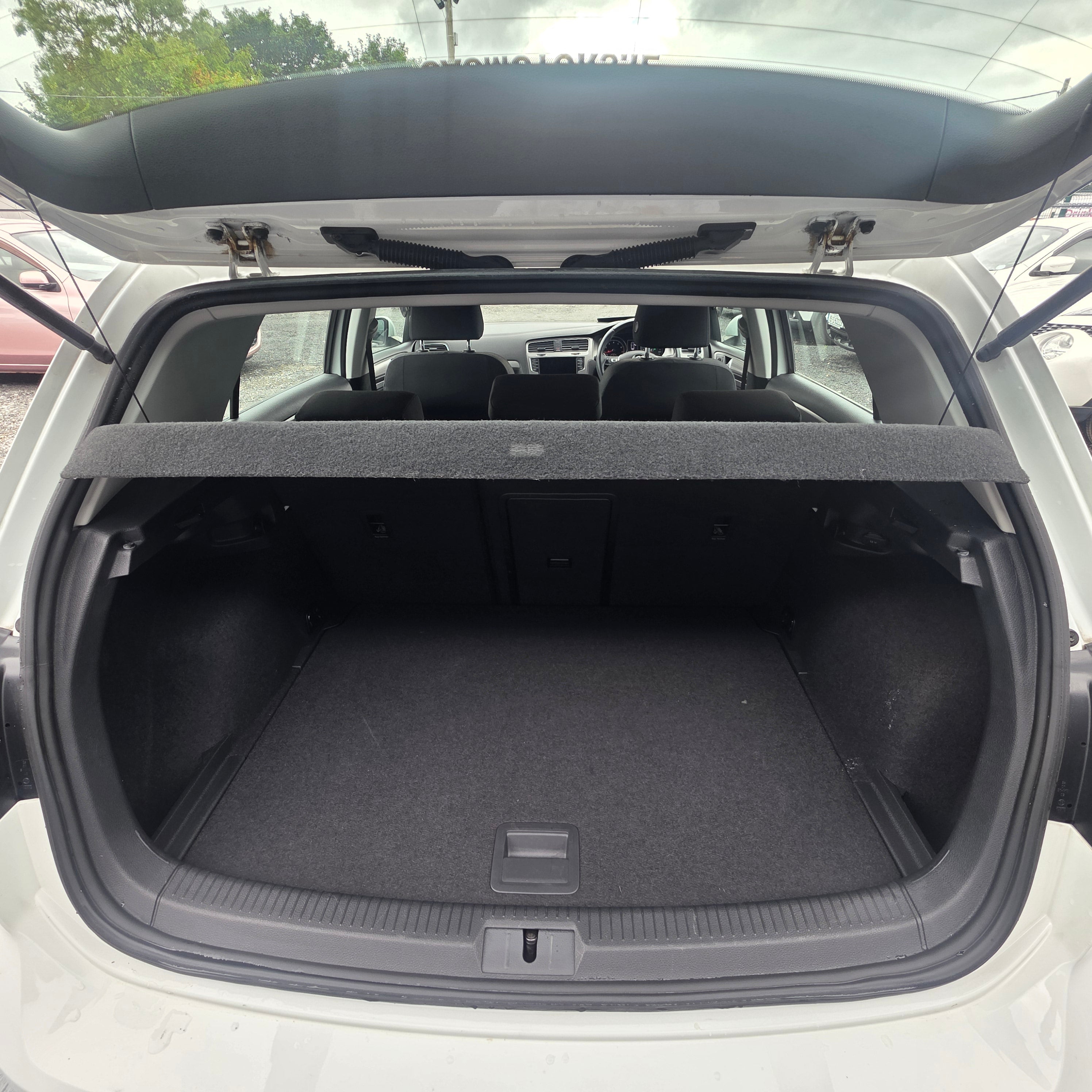 Volkswagen Golf Automatic 2014 Low Miles