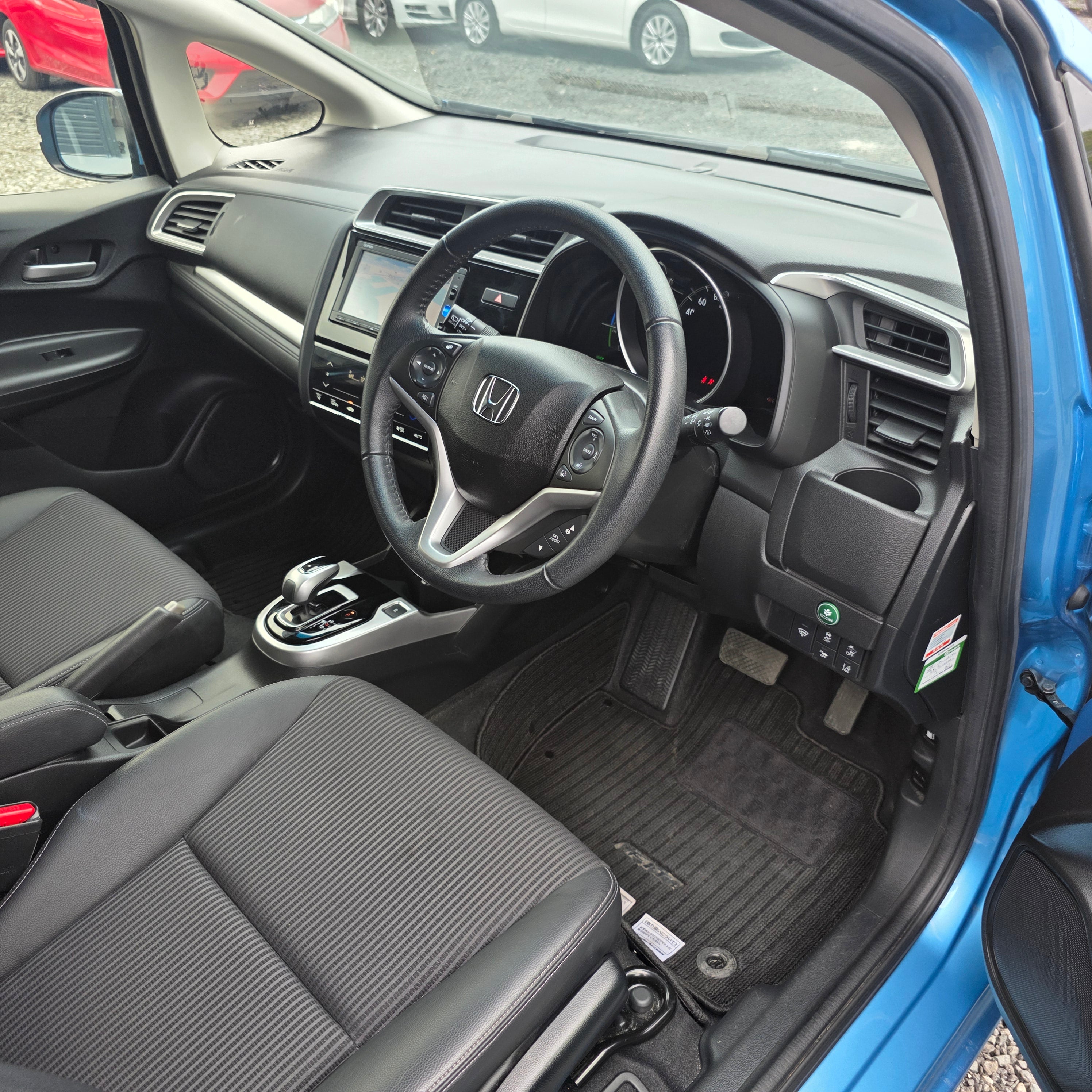 Honda Fit Hybrid Automatic 2017 Low Miles Leather