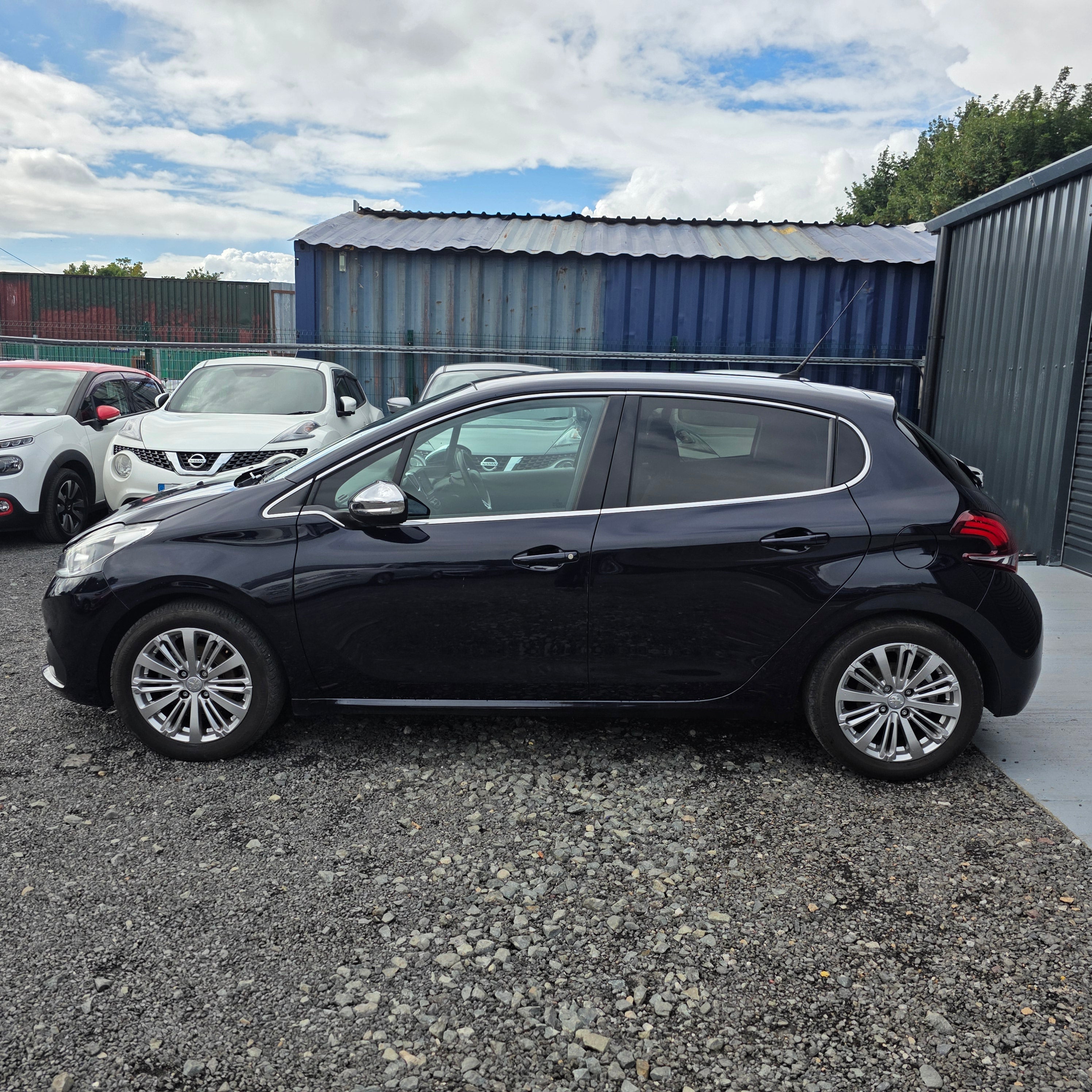 Peugeot 208 Automatic 2016 Low Miles