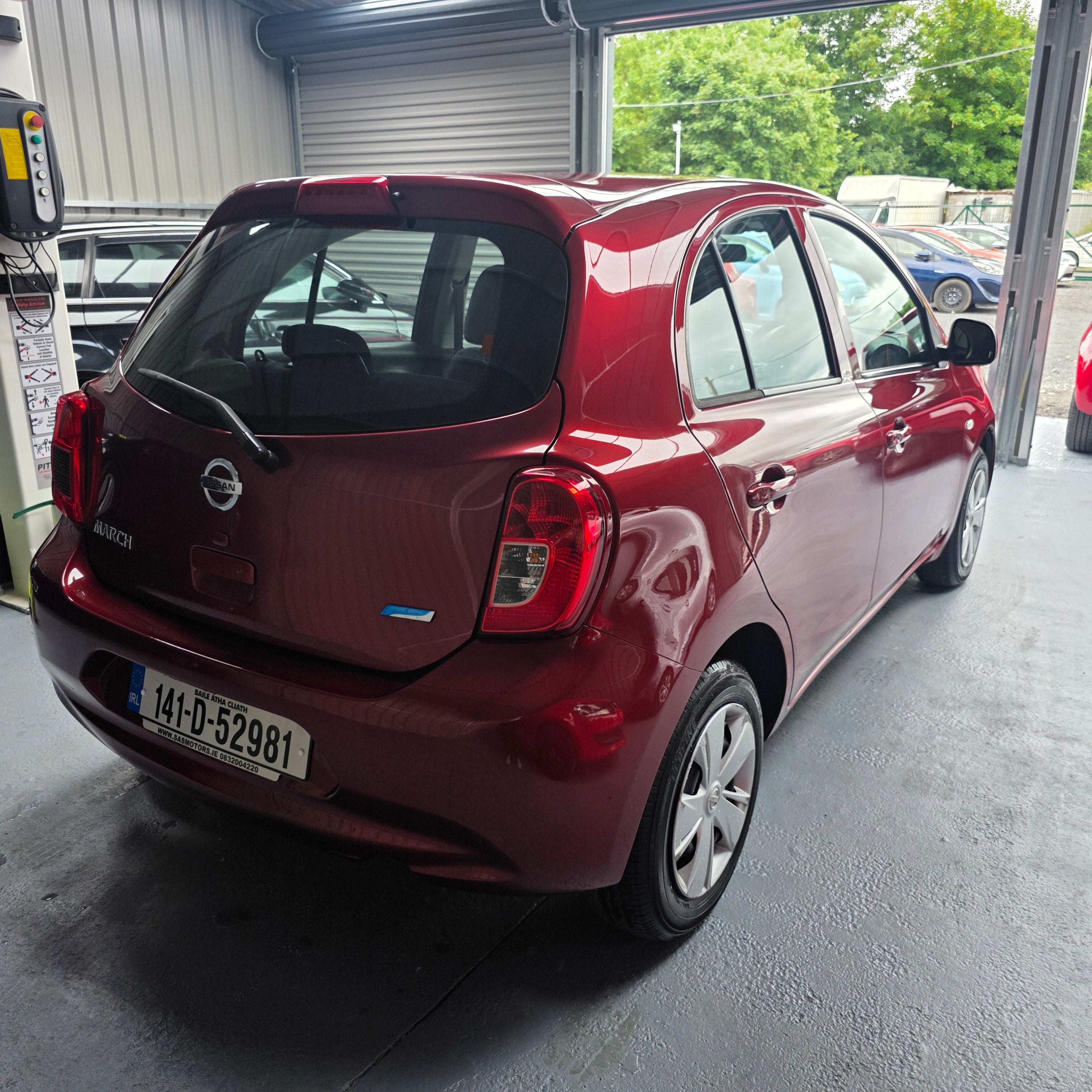 Nissan March Automatic 2014
