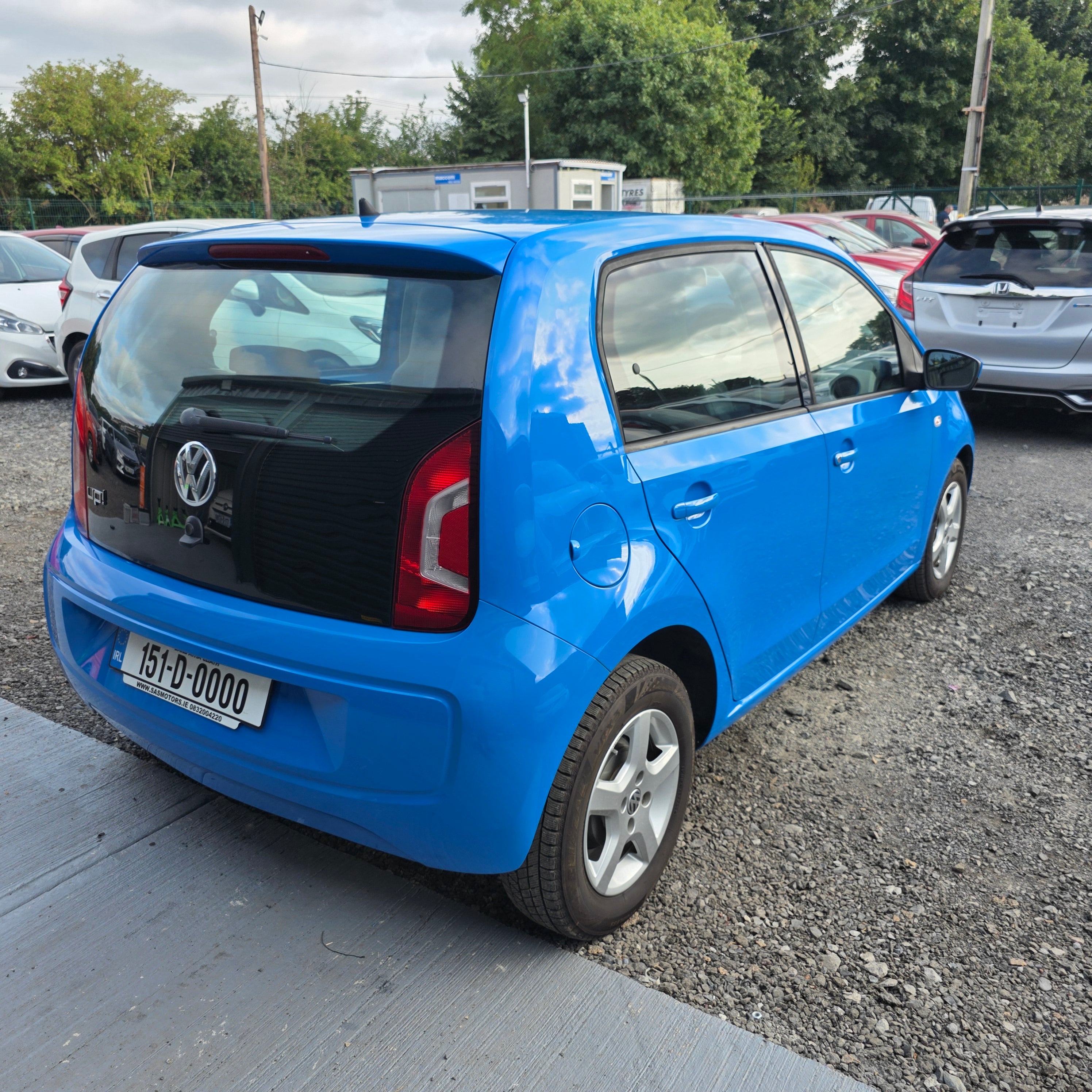 Volkswagen Up Automatic 2015