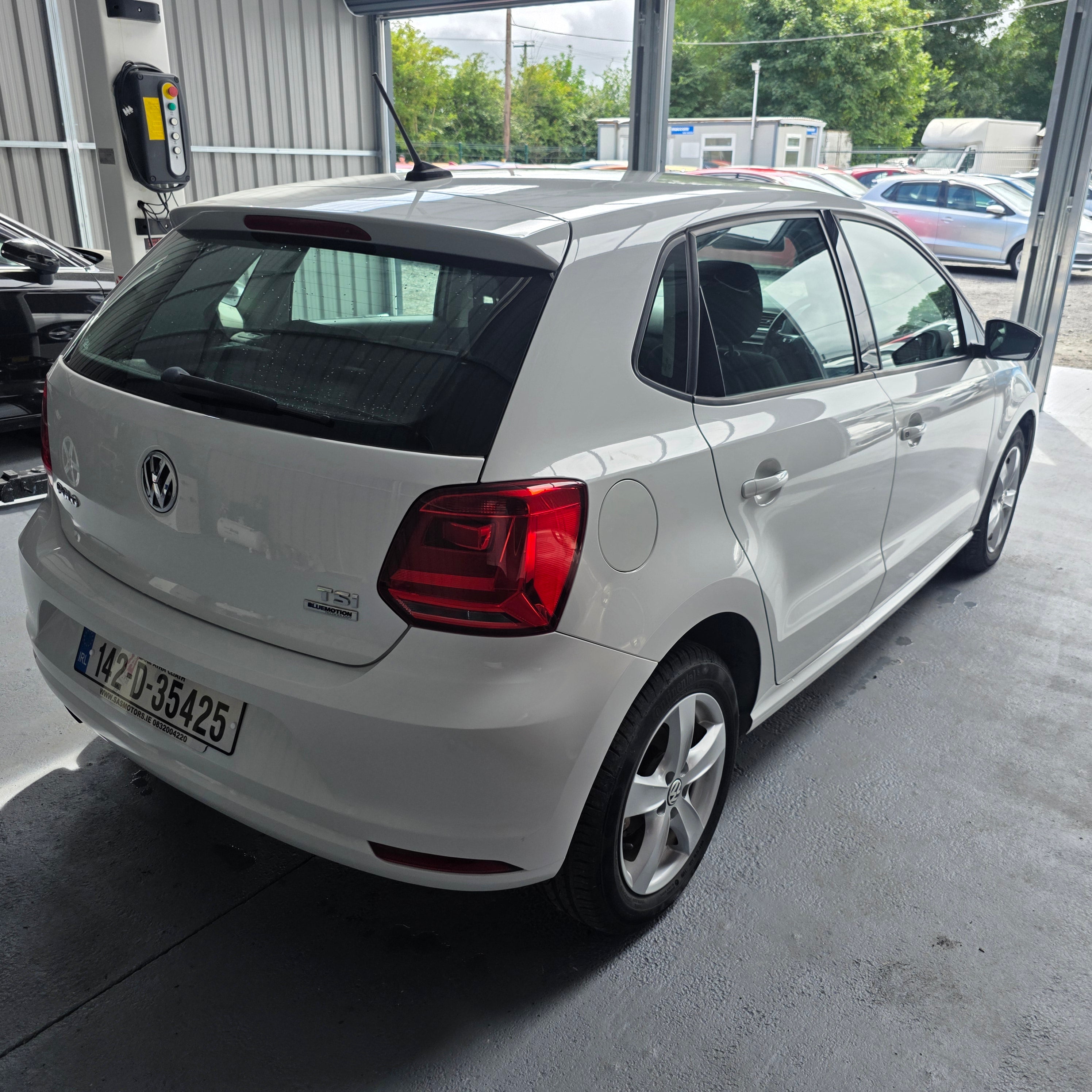 Volkswagen Polo Automatic 2014