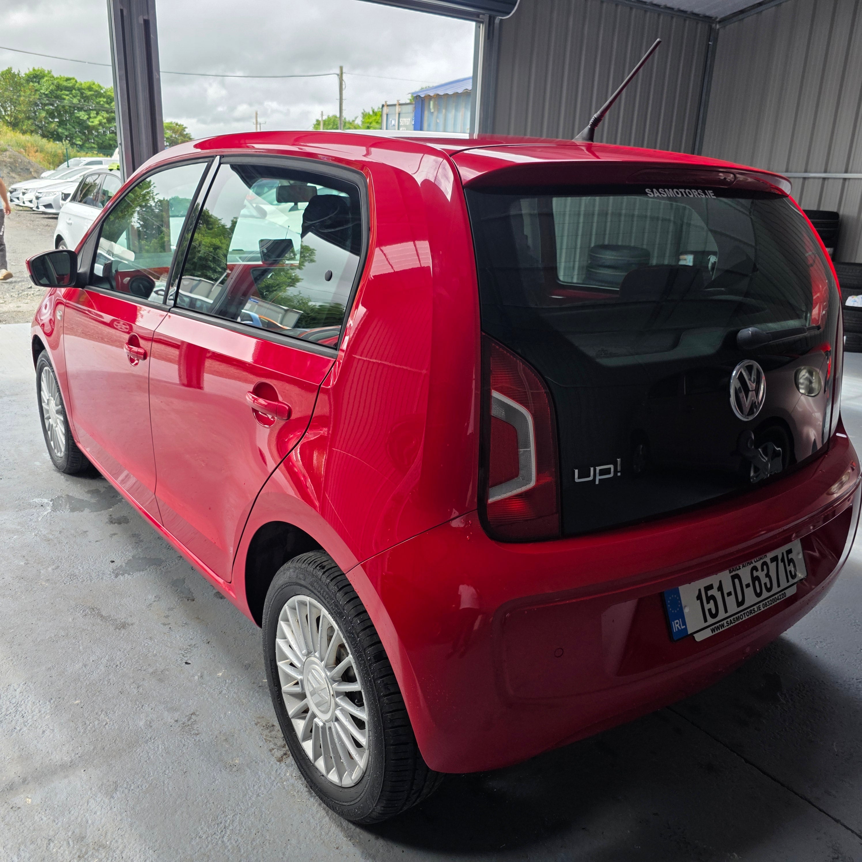 Volkswagen Up Automatic 2015