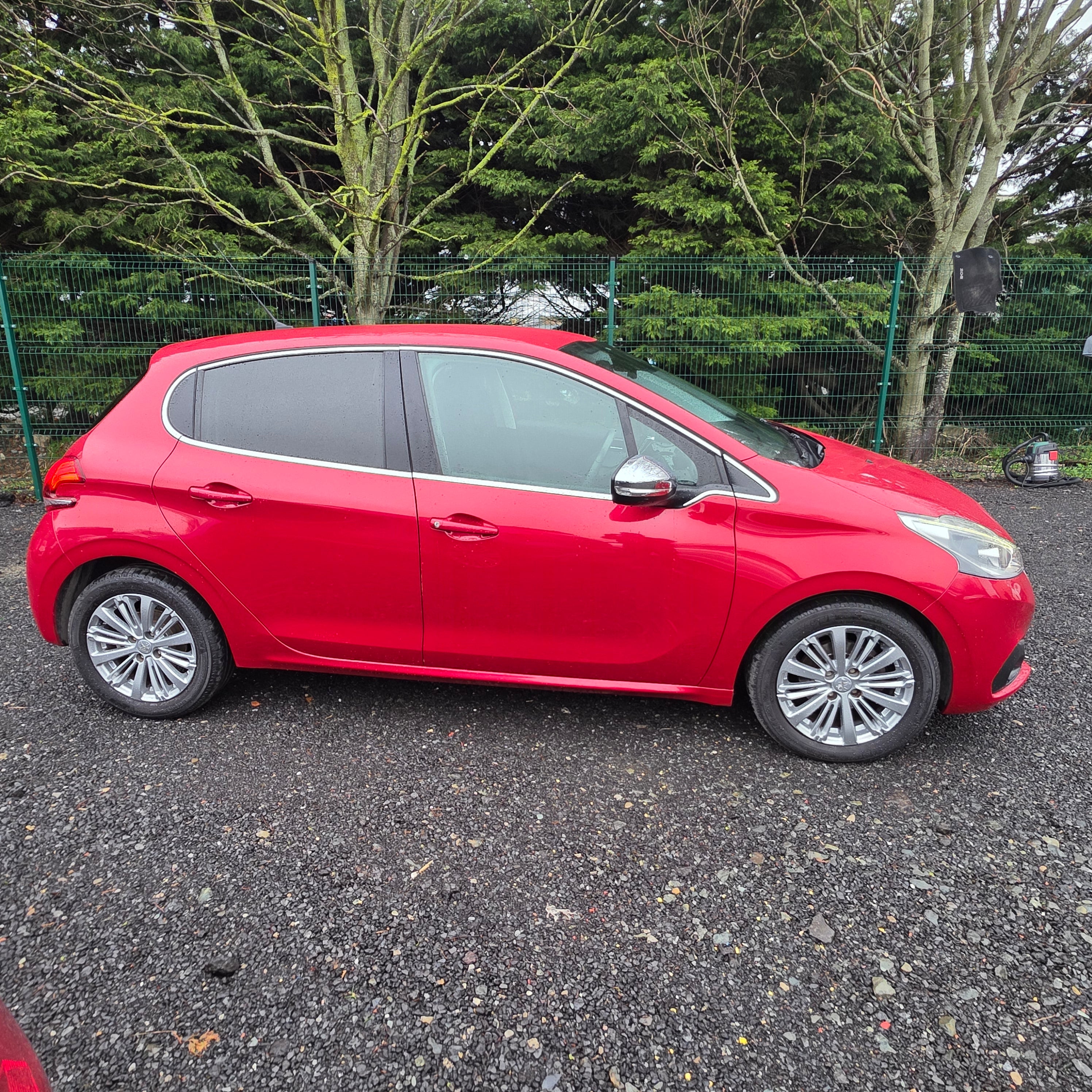 Peugeot 208 Automatic 2017