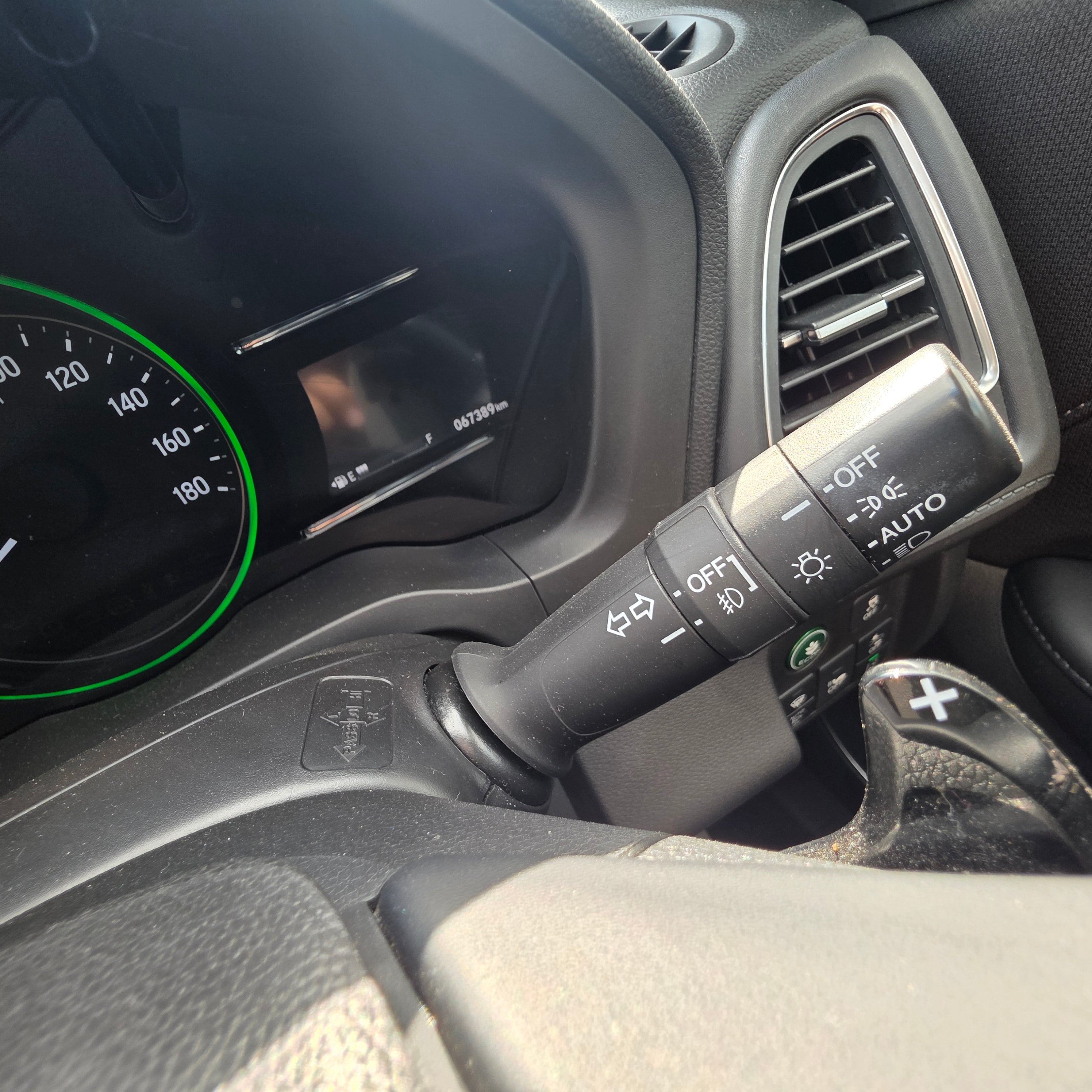 Honda Vezel Hybrid Automatic 2017 Low Miles