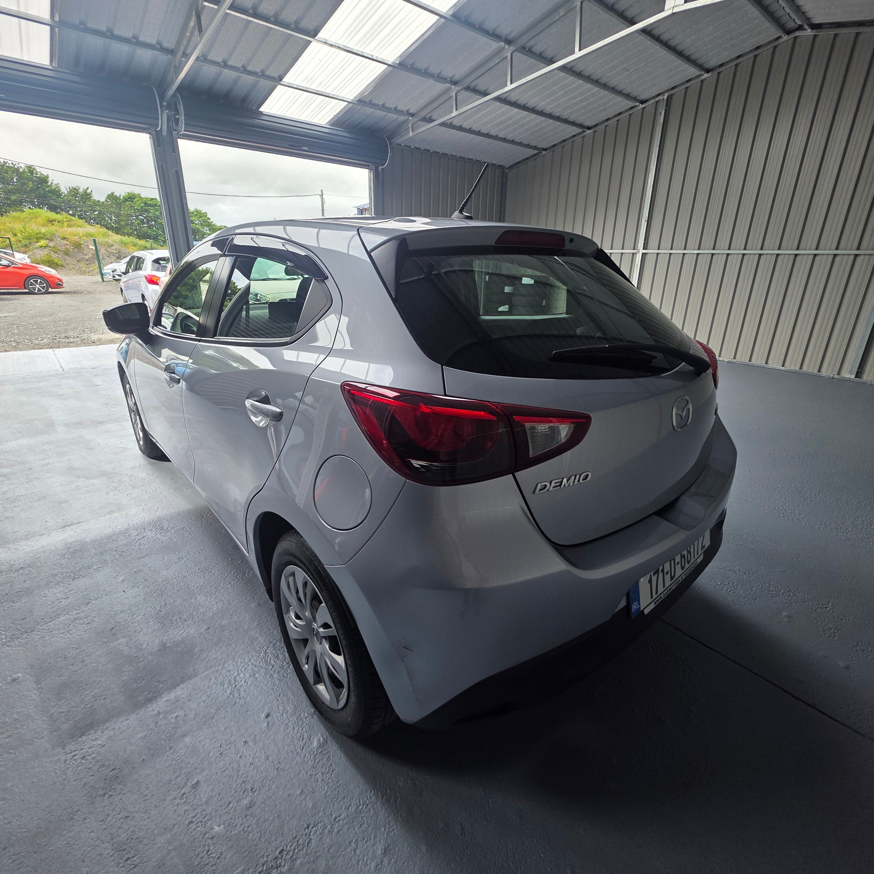 Mazda Demio Automatic 2017