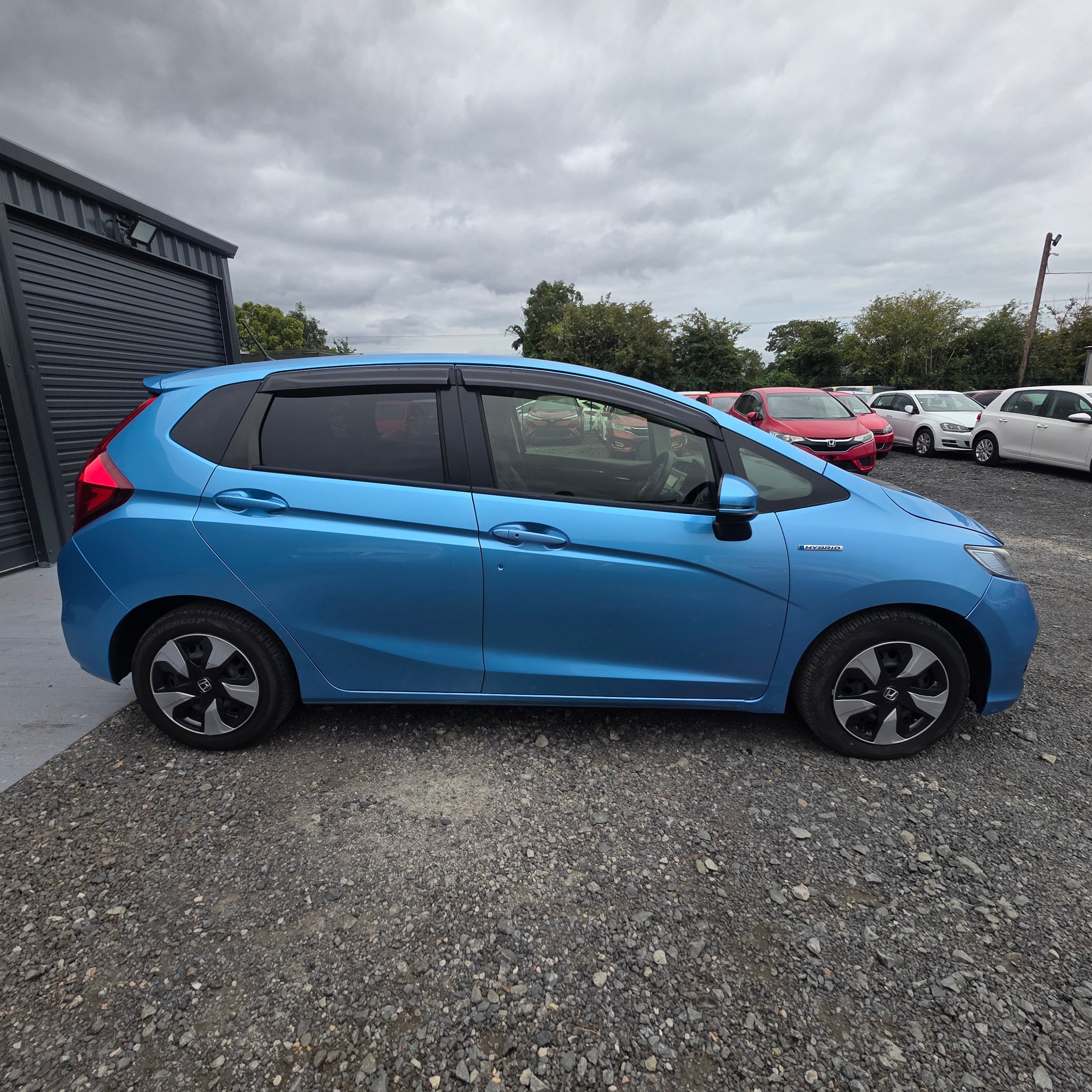 Honda Fit Hybrid Automatic 2017 Low Miles Leather