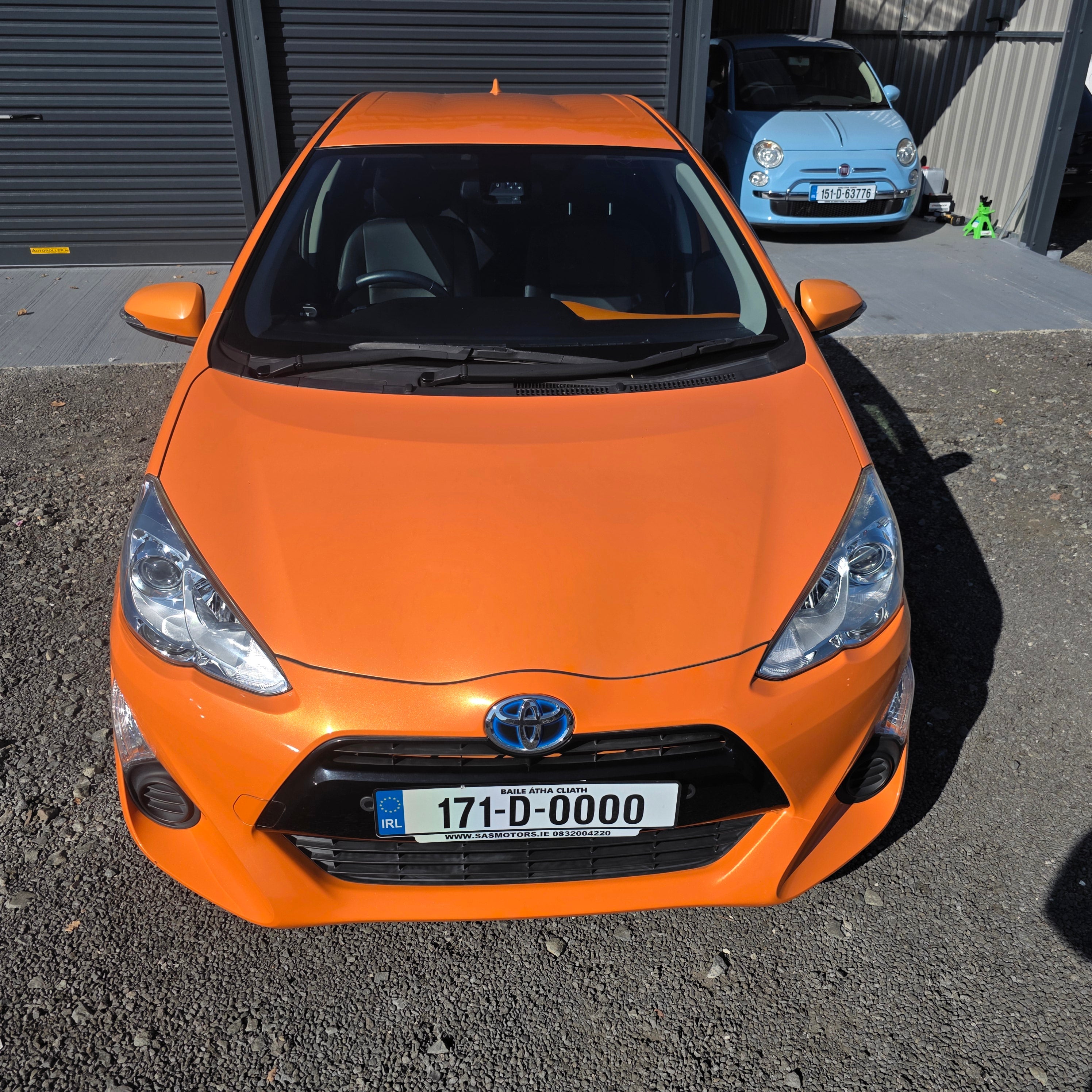Toyota Aqua Automatic Hybrid 2017