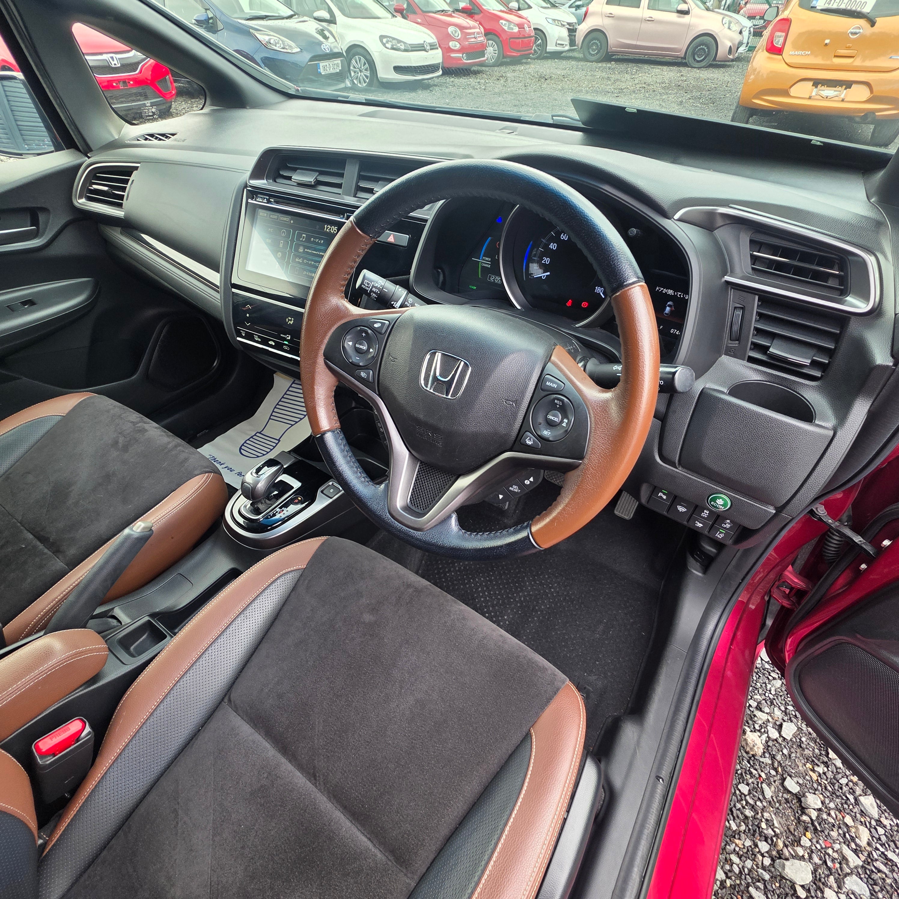 Honda Fit Hybrid Automatic 2018 Full Leather