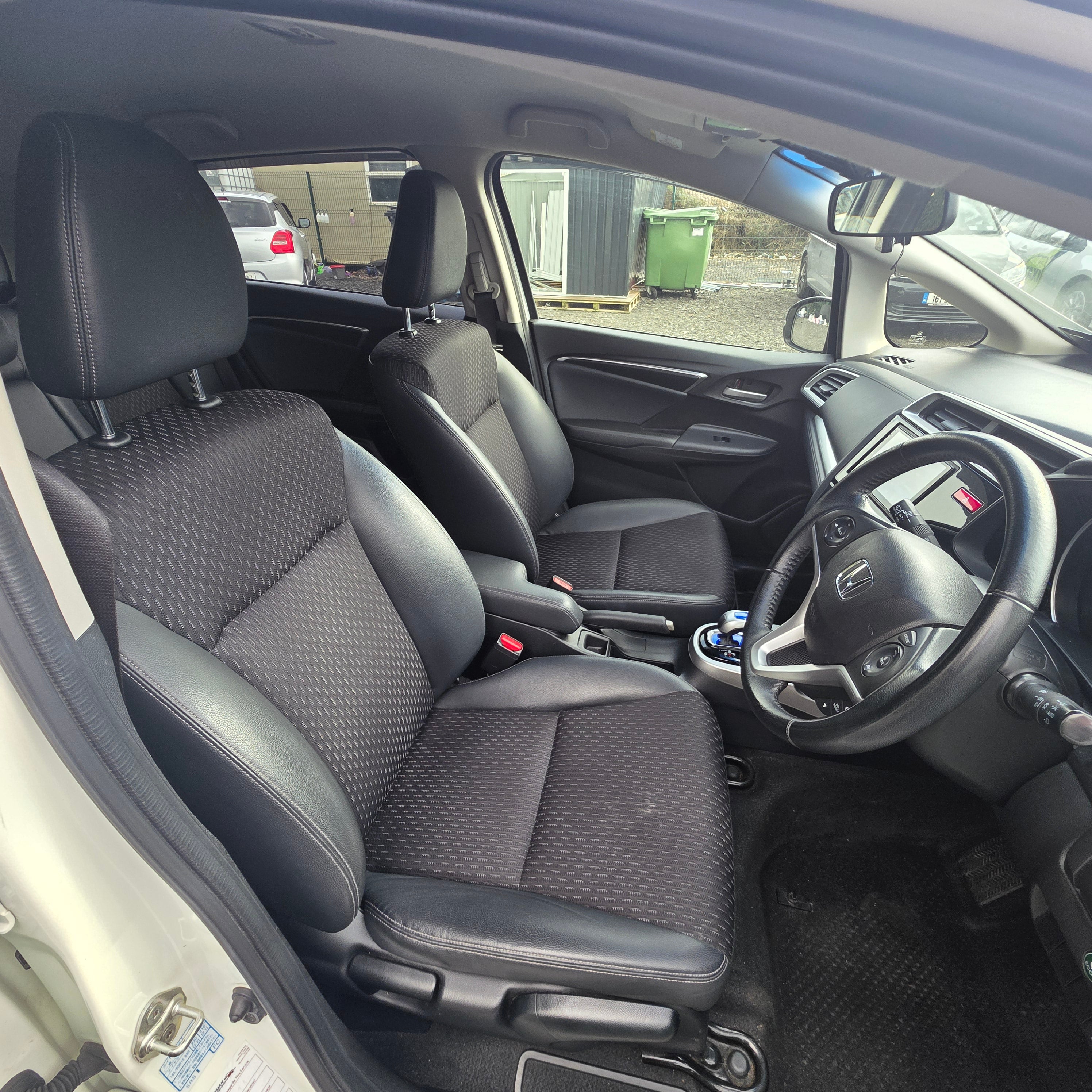 Honda Fit Hybrid Automatic 2014