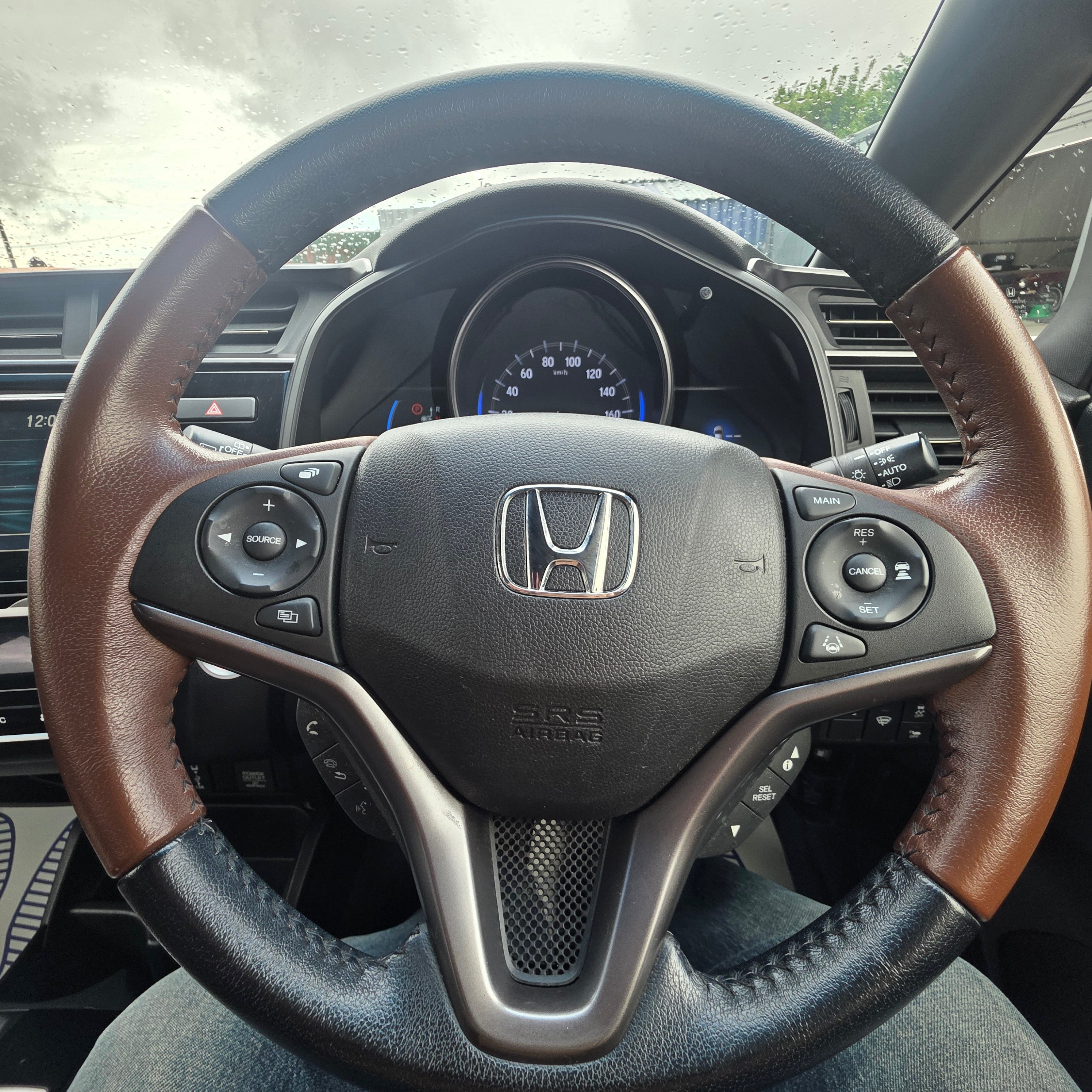 Honda Fit Hybrid Automatic 2018 Full Leather