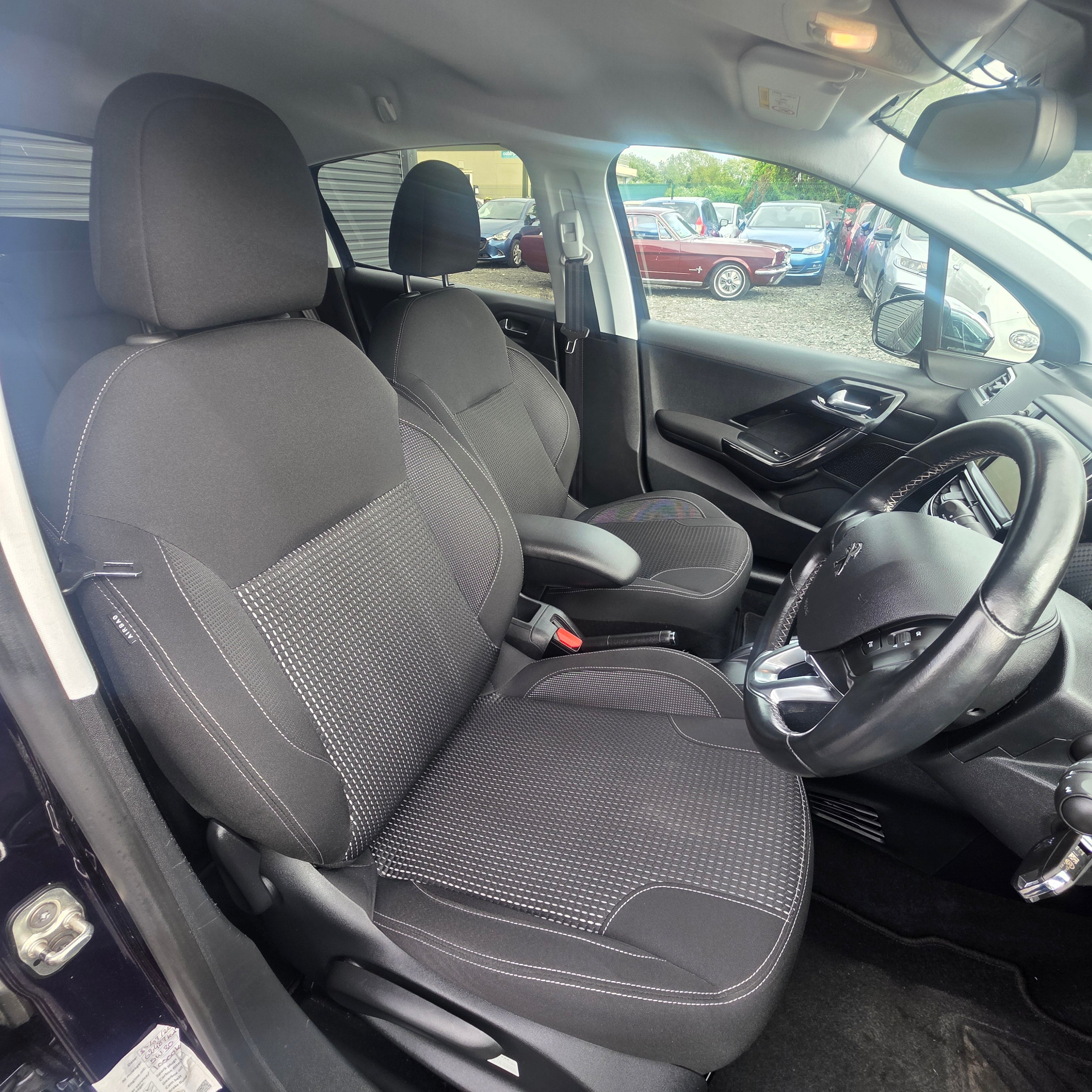 Peugeot 208 Automatic 2016 Low Miles