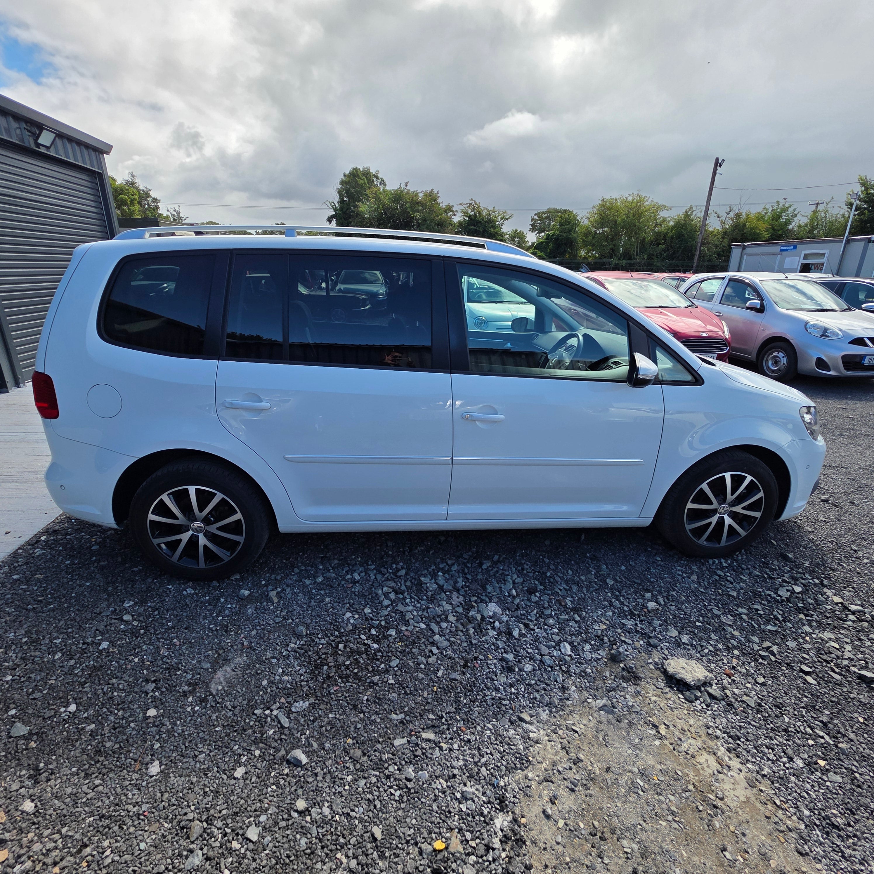 Volkswagen Touran Automatic 2015 Highline