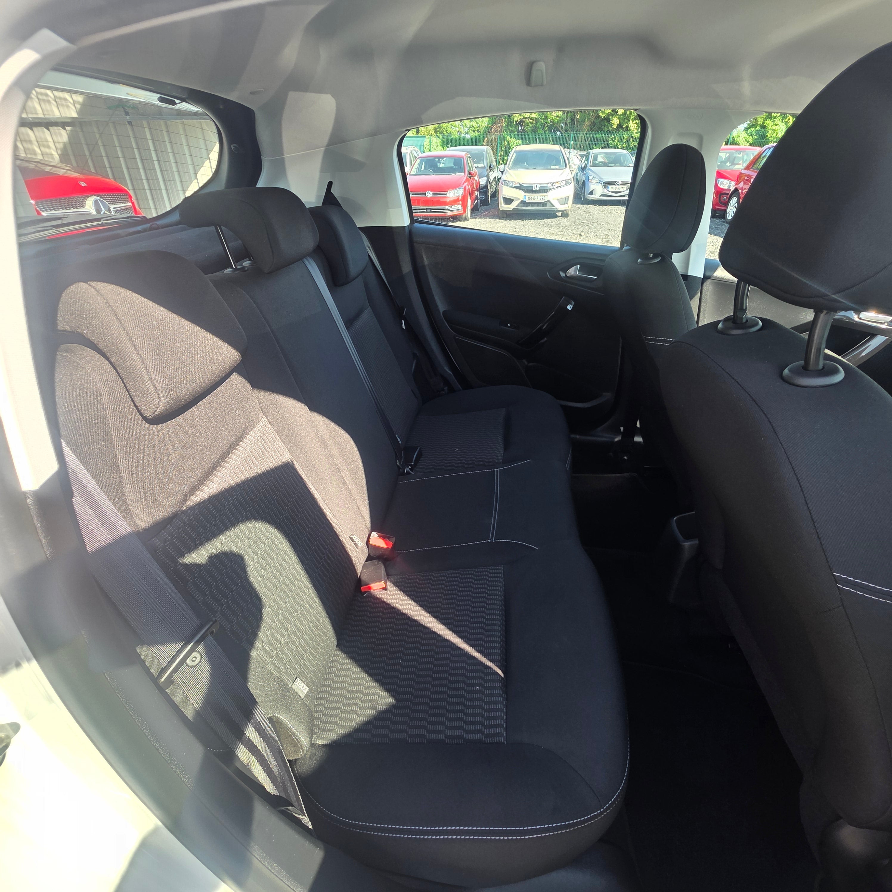 Peugeot 208 Automatic 2017