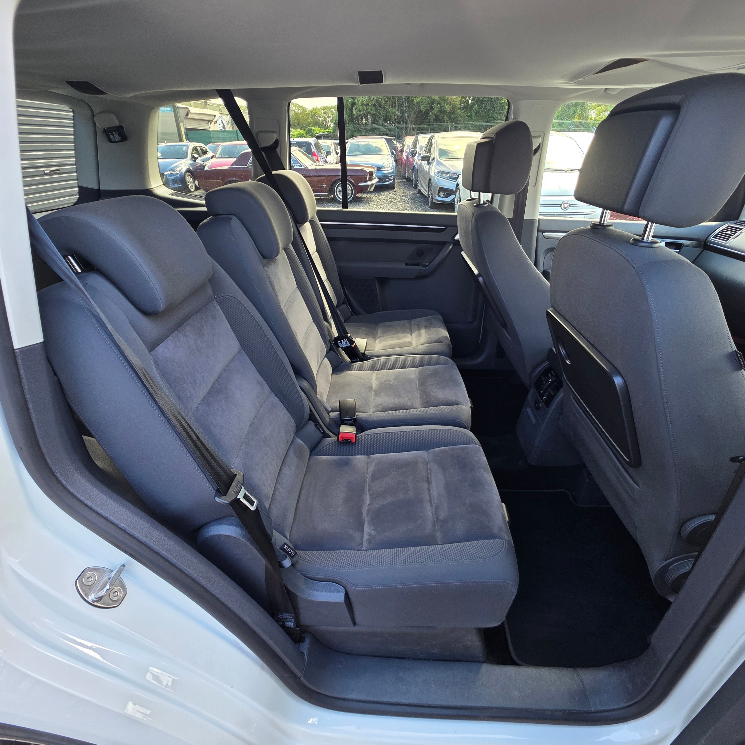 Volkswagen Touran Automatic 2015 Highline
