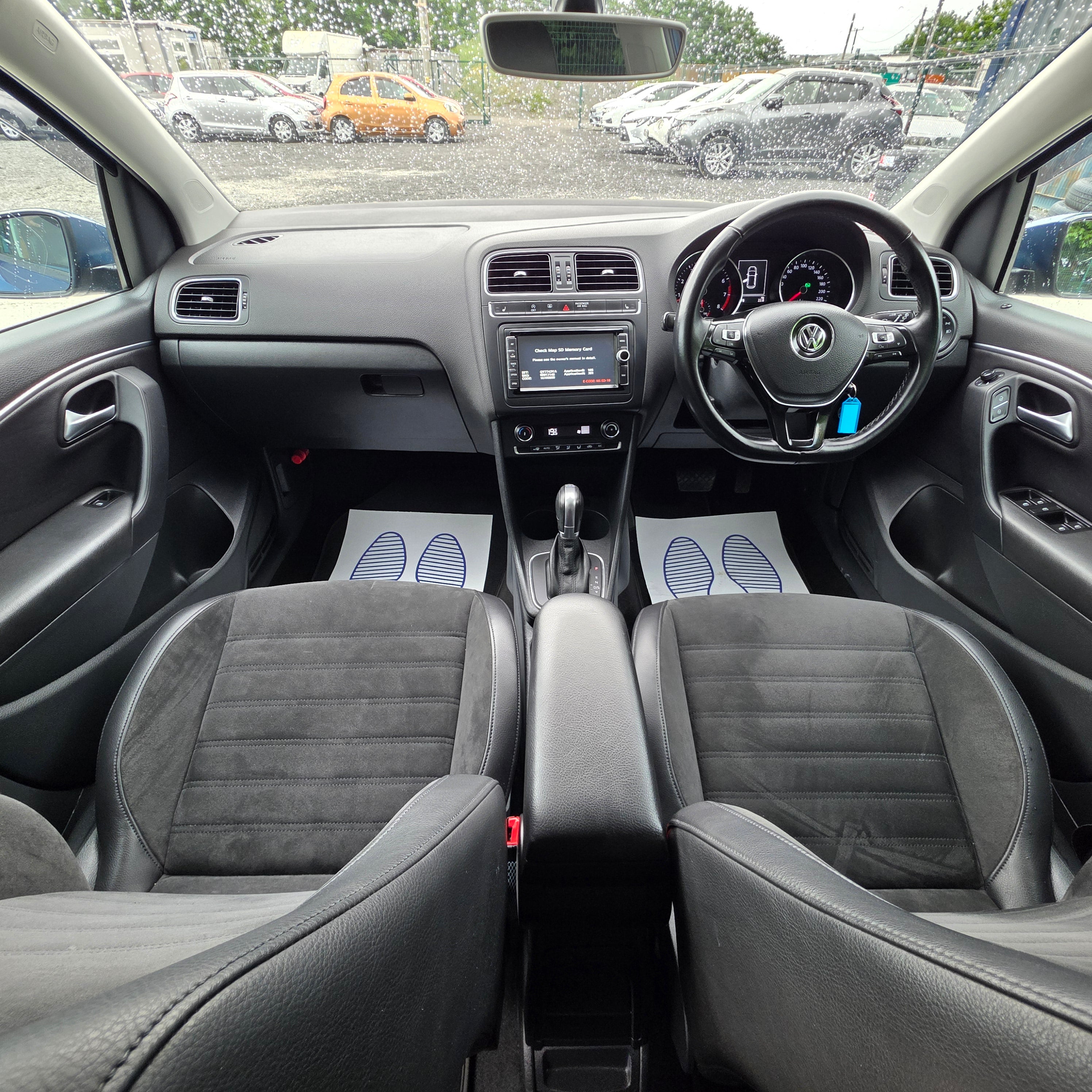 VW Polo Automatic 2017 Heated Semi Leather Seats Low Miles