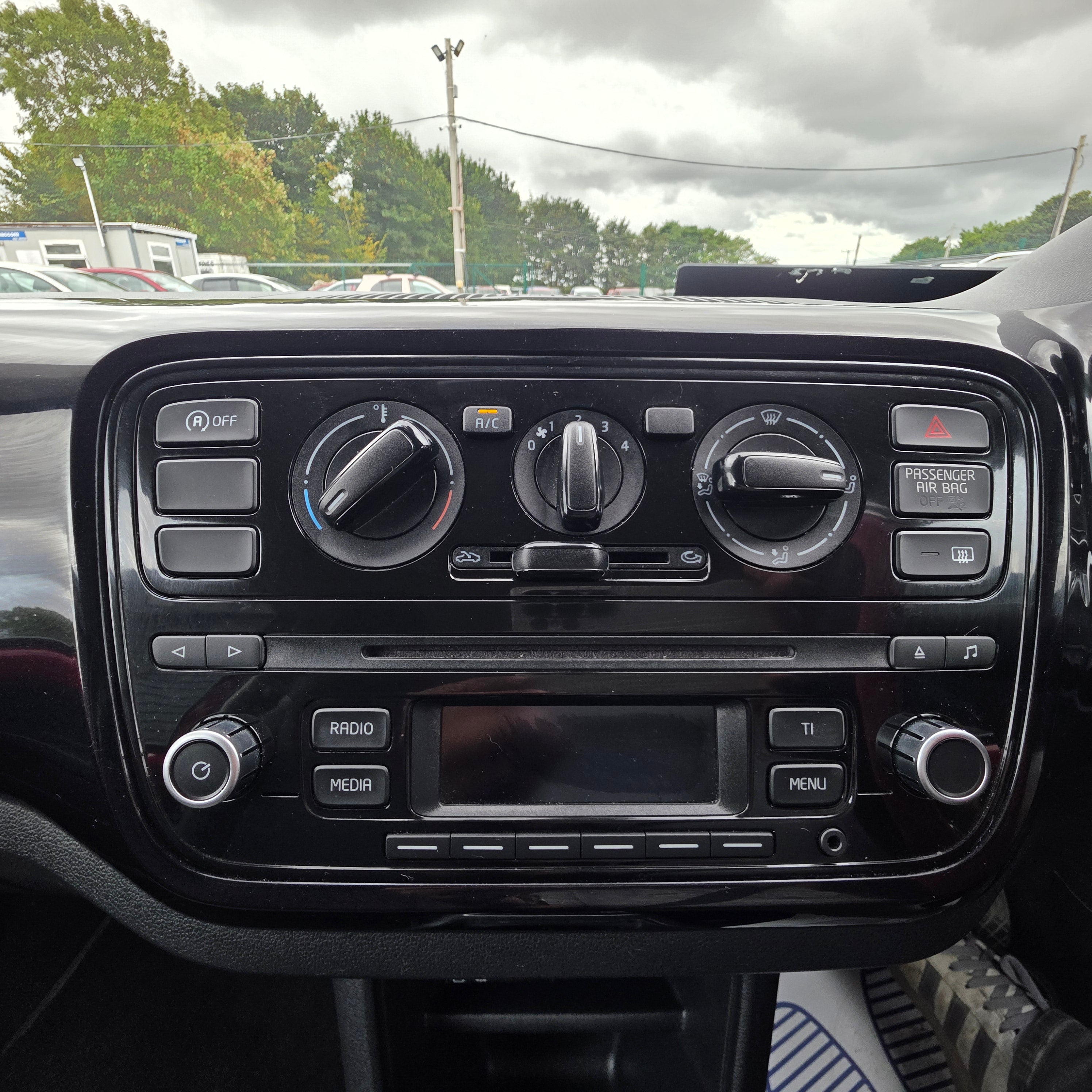 Volkswagen UP! Automatic 2015
