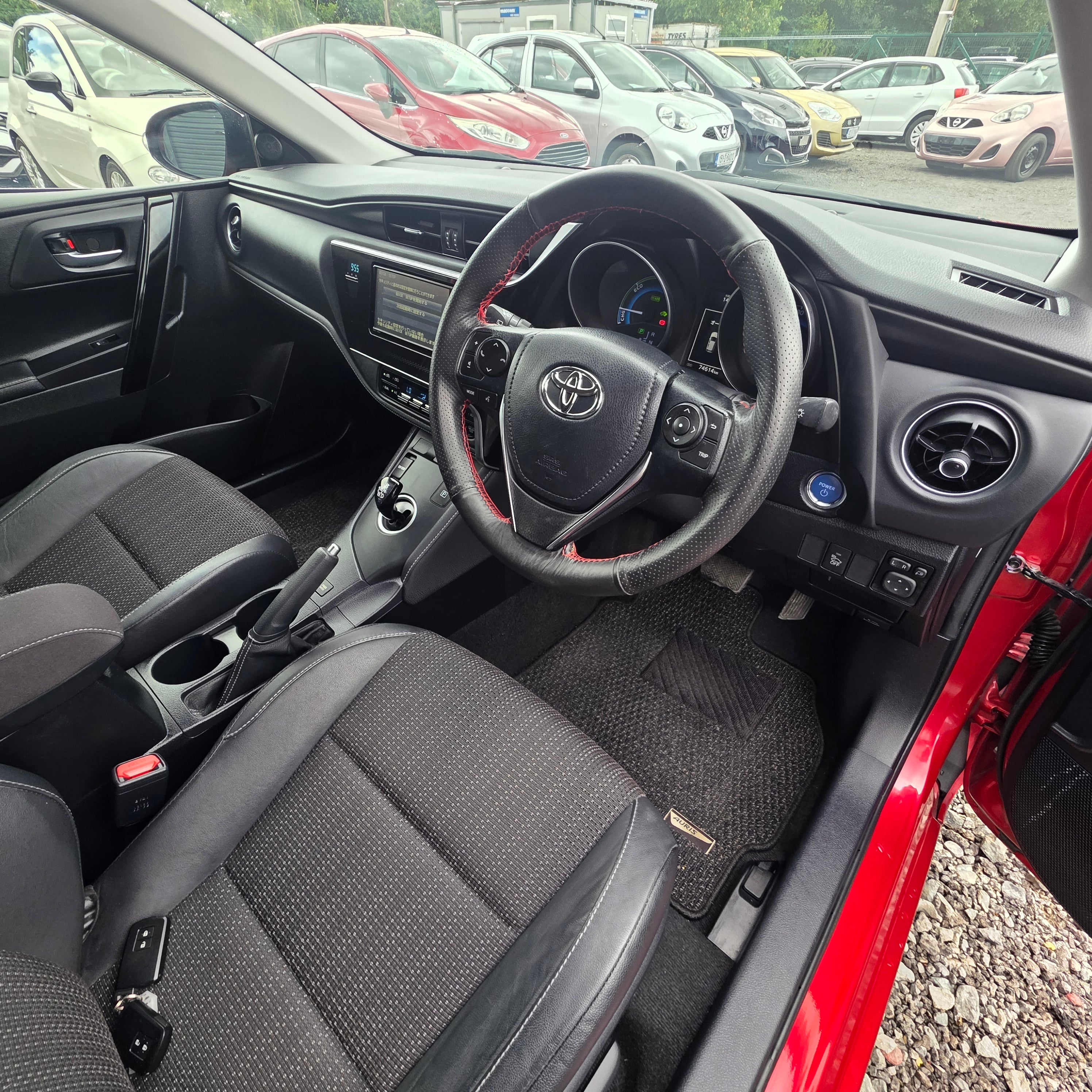 Toyota Auris Hybrid Automatic 2017 Low Miles