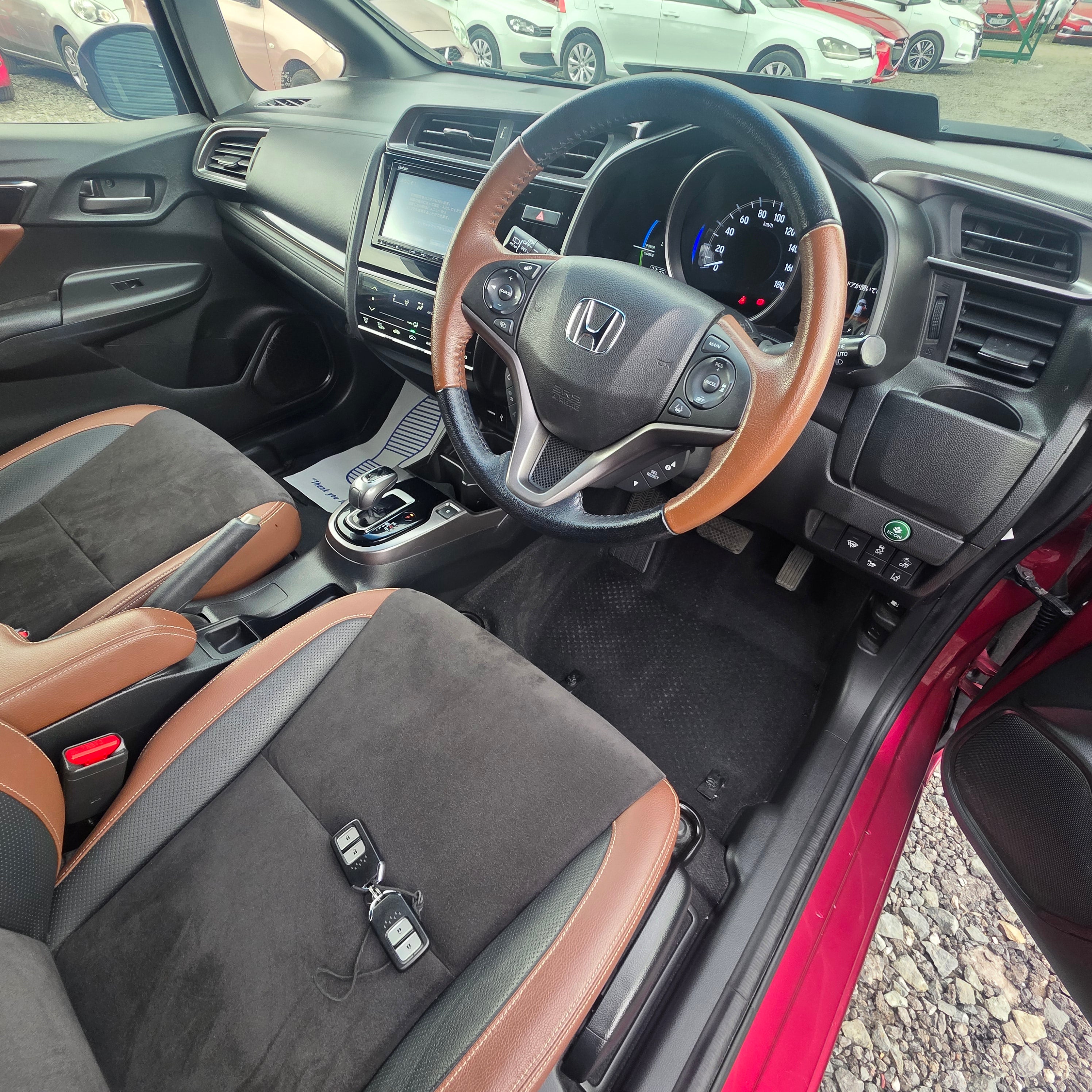 Honda Fit Hybrid Automatic 2018 Leather interior