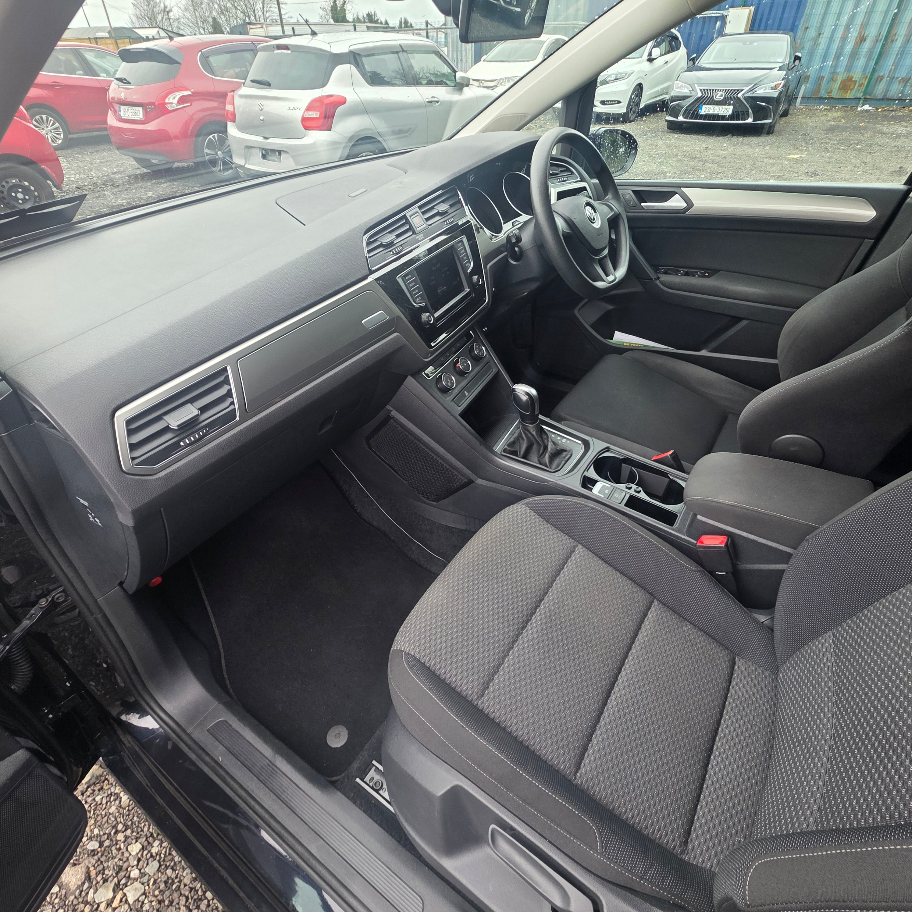 Volkswagen Touran 2016 Automatic