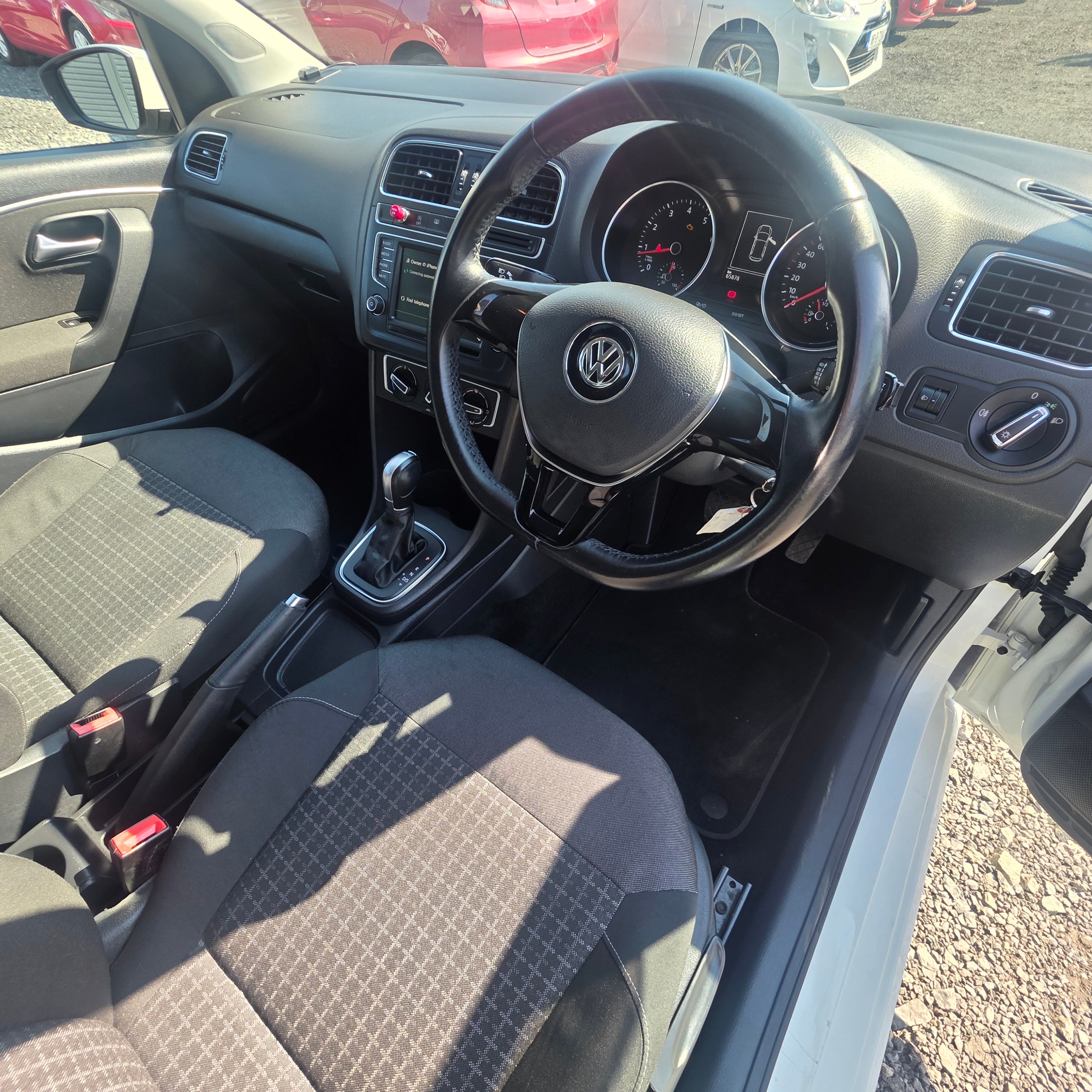 Volkswagen Polo Automatic 2015