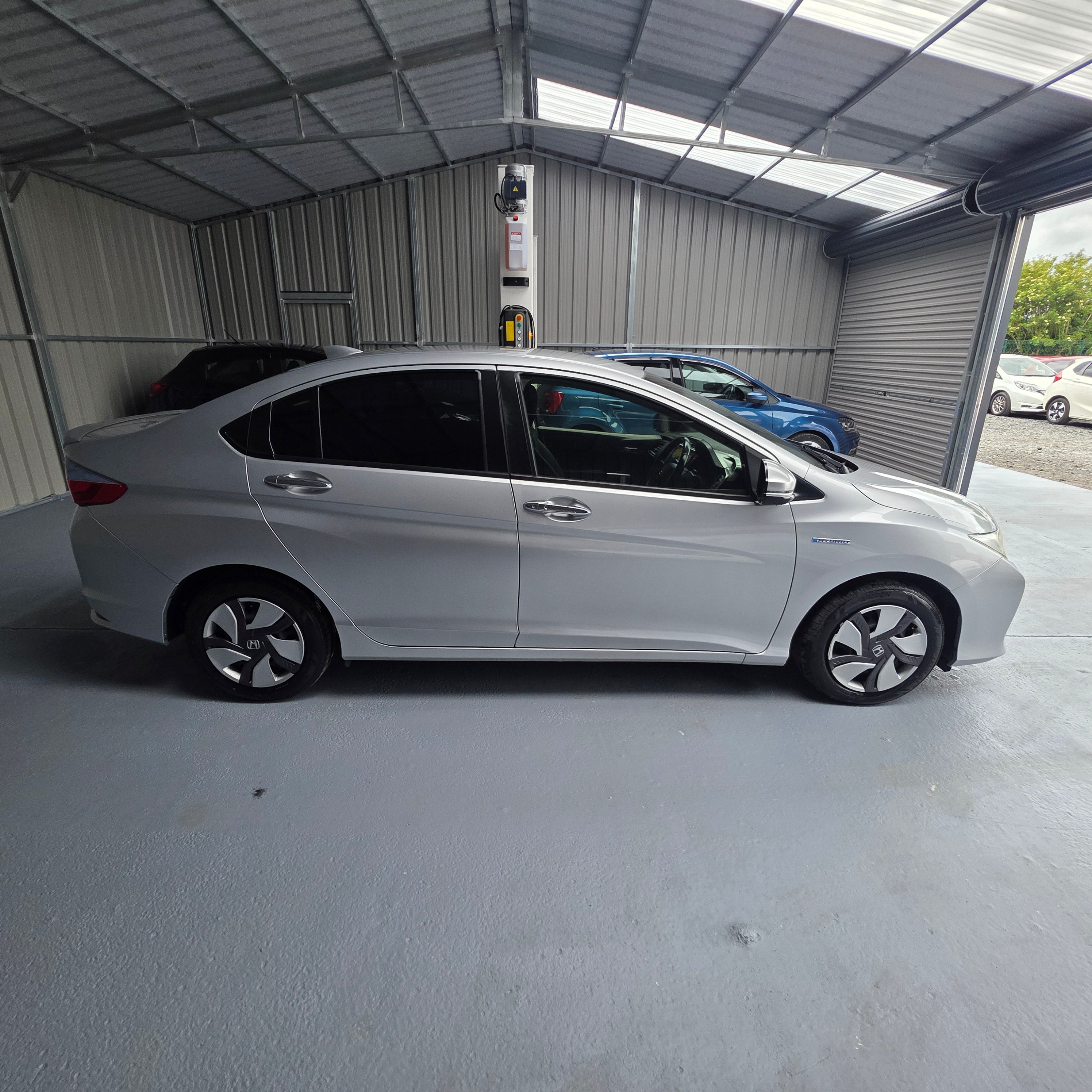 Honda Grace 2015 Automatic