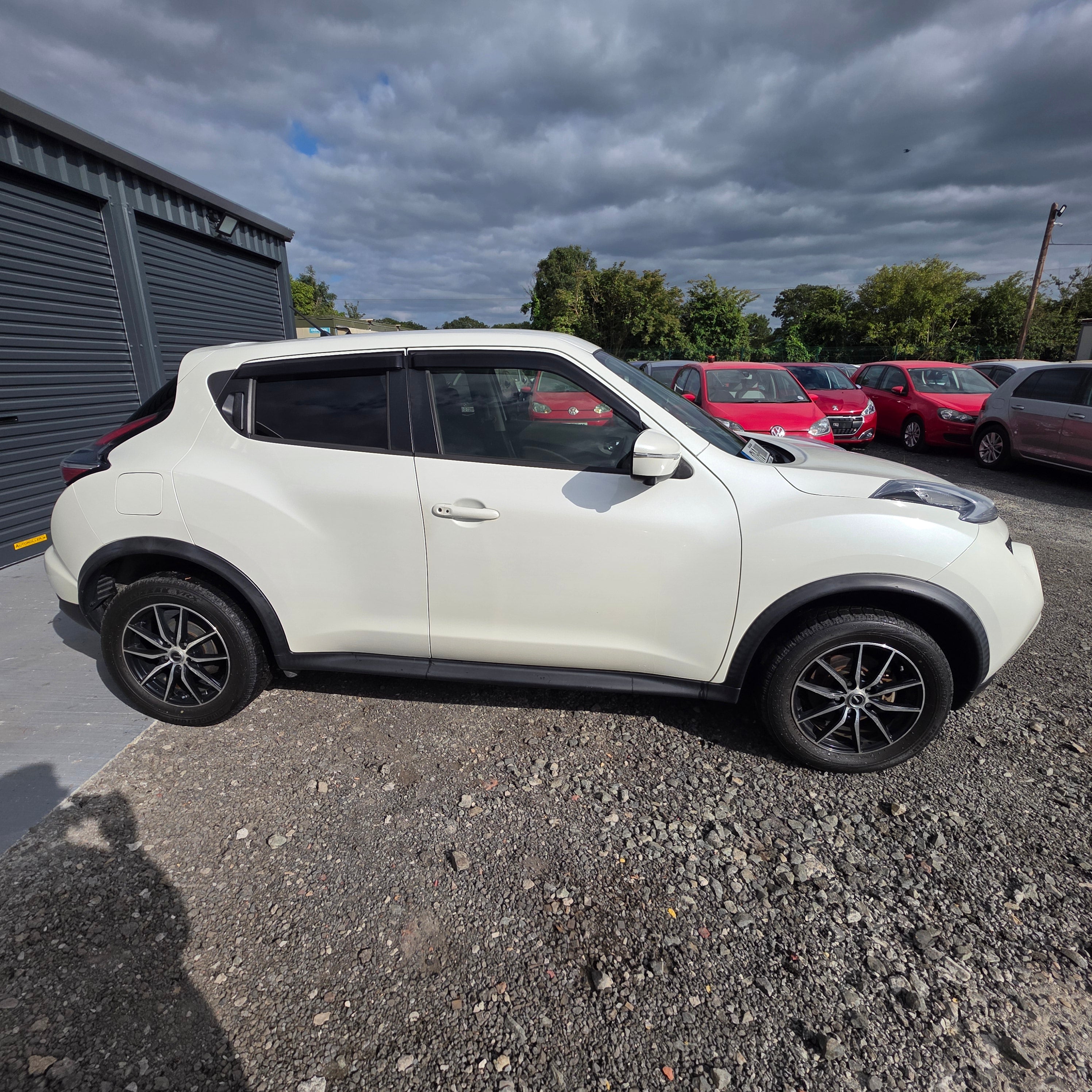 Nissan Juke Automatic 2017 Low Miles