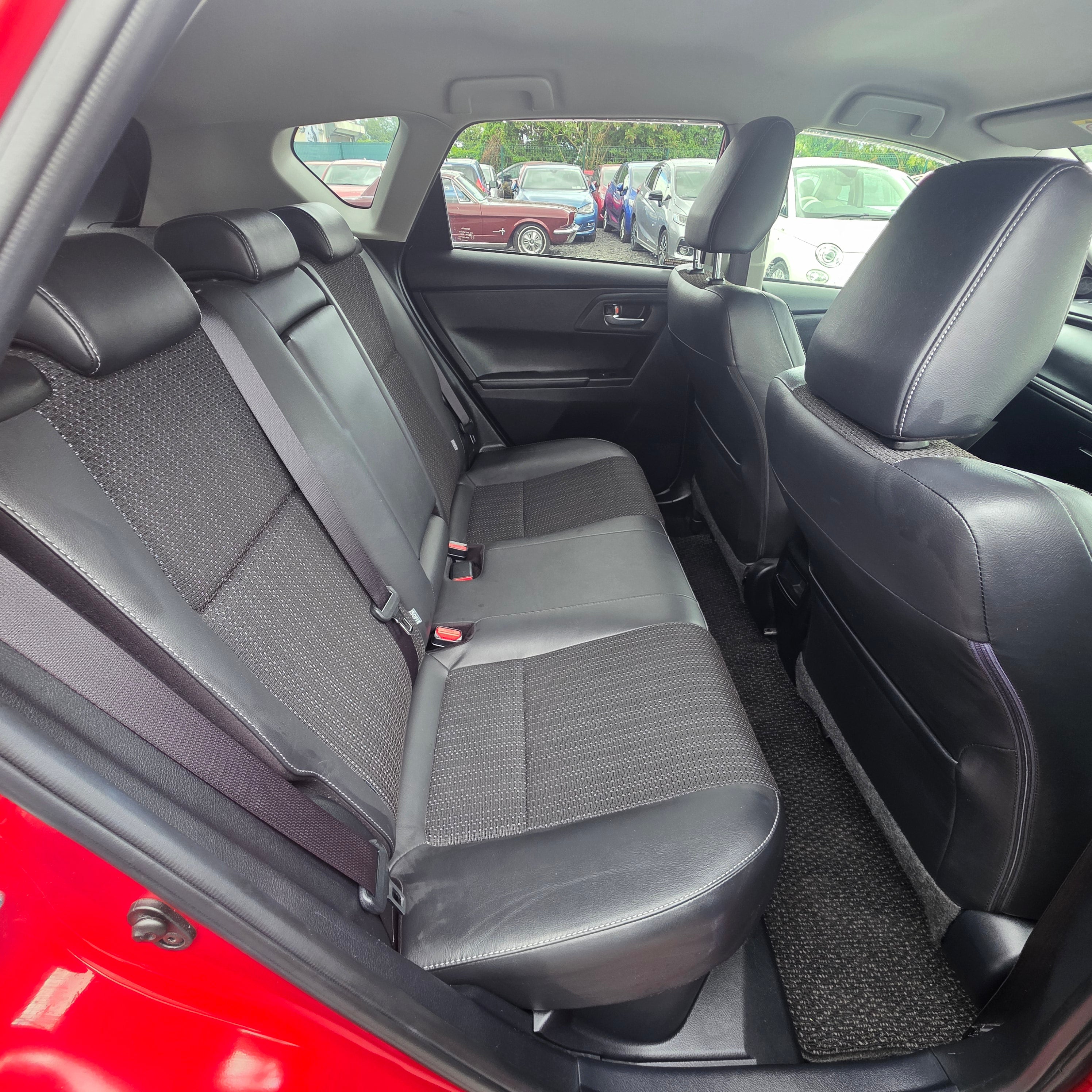 Toyota Auris Hybrid Automatic 2017 Low Miles