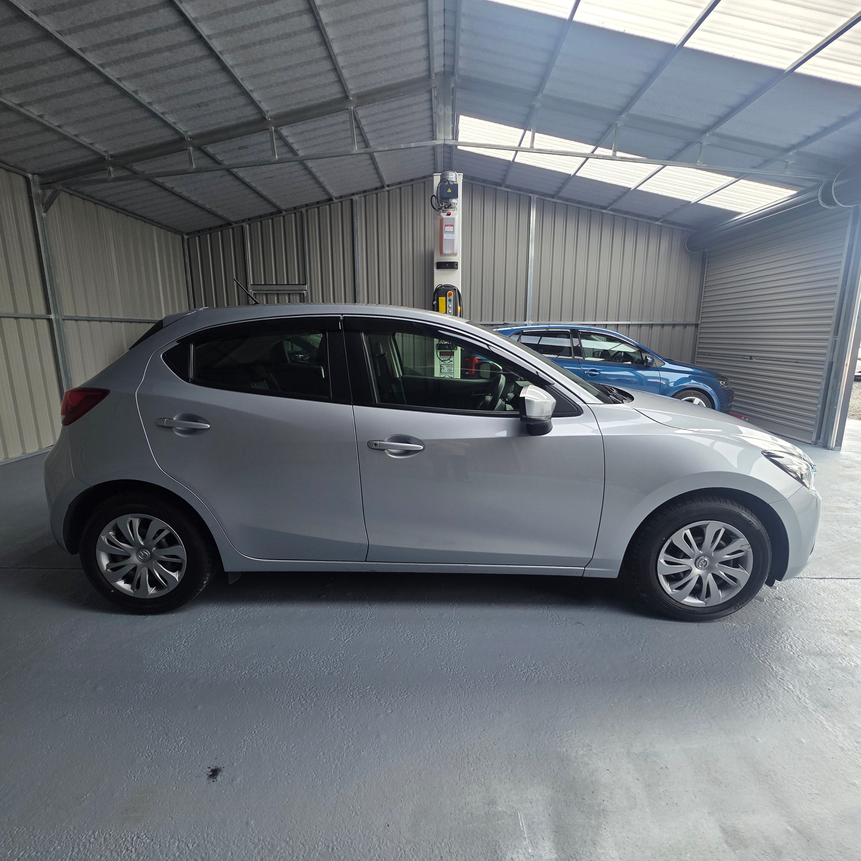 Mazda Demio Automatic 2017