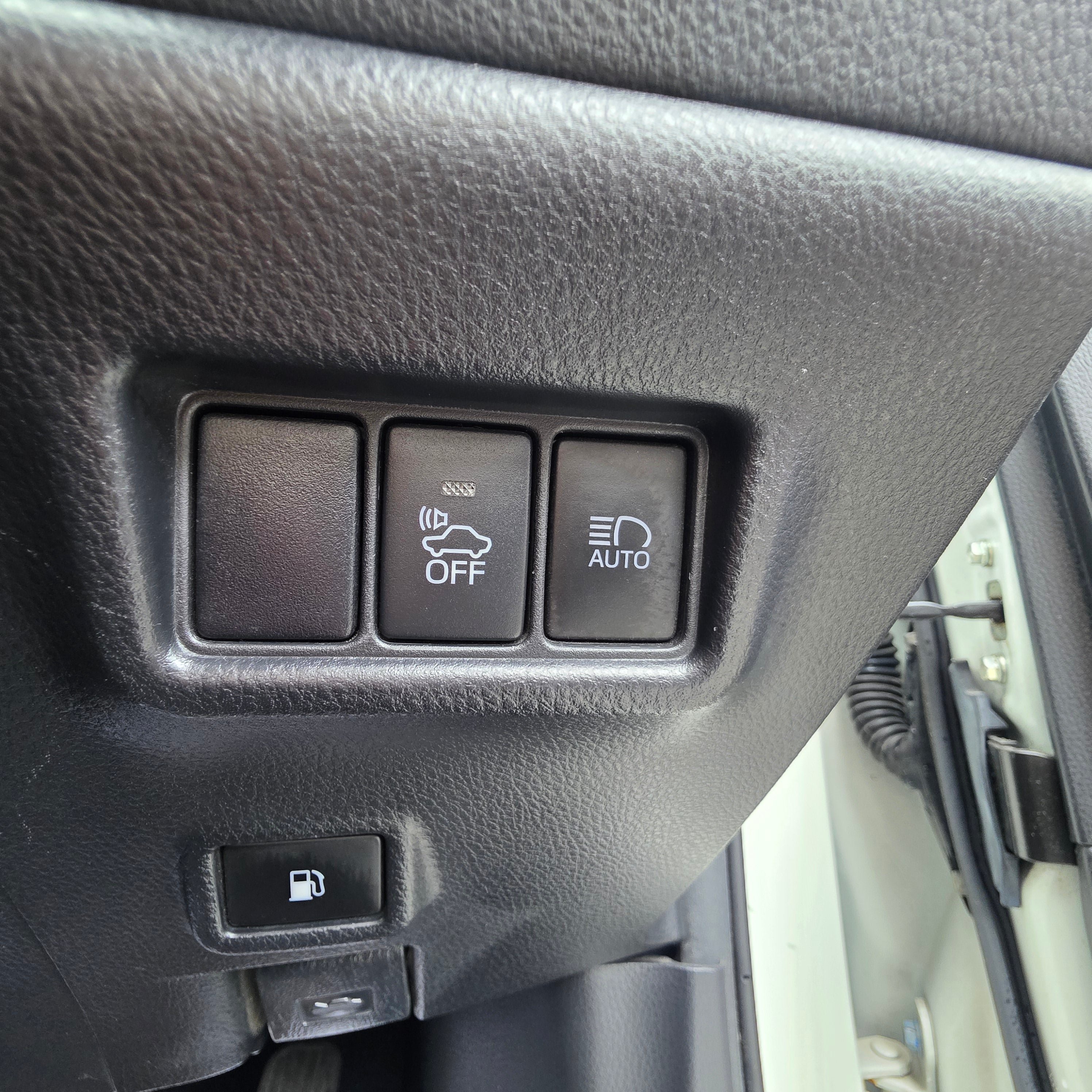 Toyota CHR Hybrid Automatic 2018 Top Spec Leather