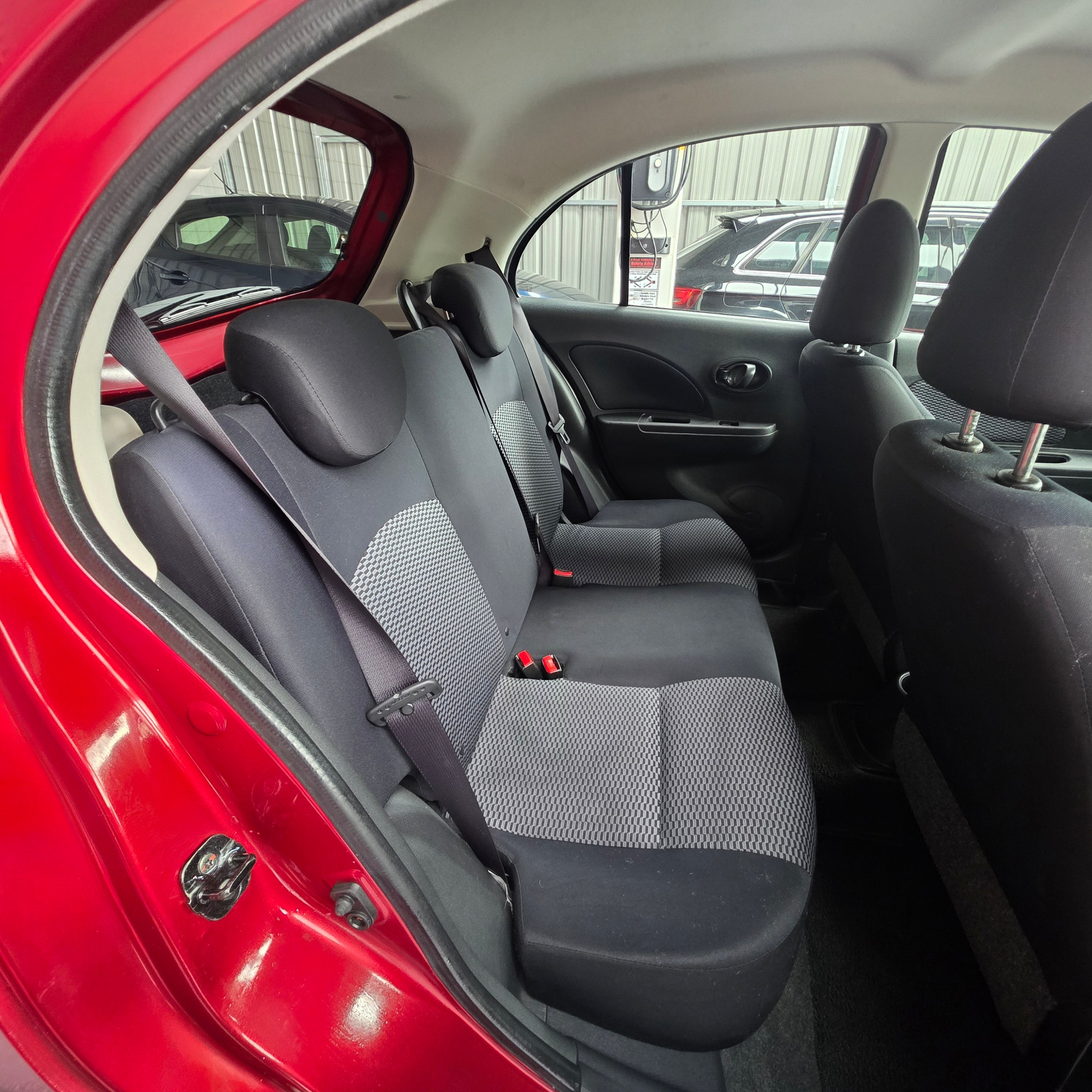 Nissan March Automatic 2014