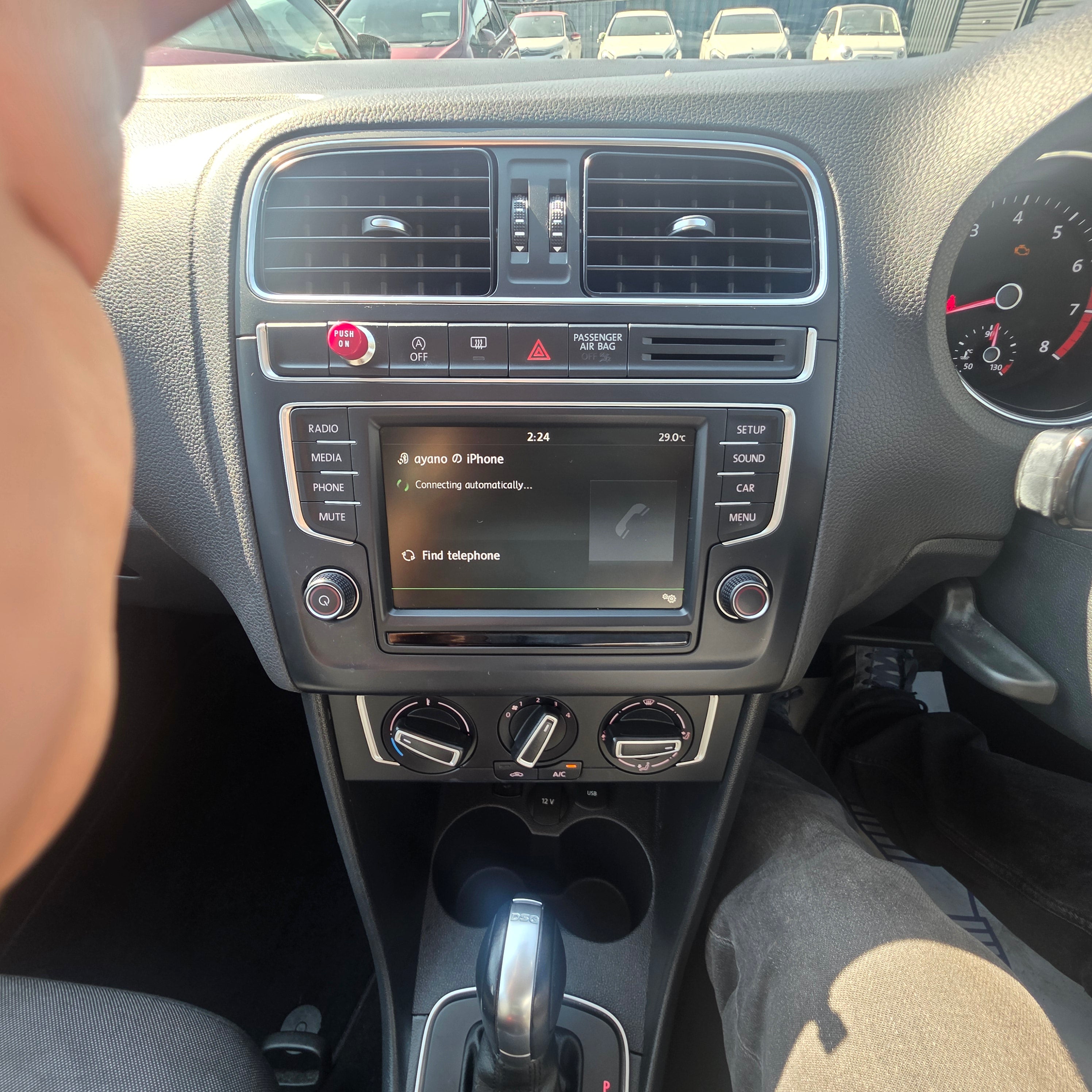 Volkswagen Polo Automatic 2015