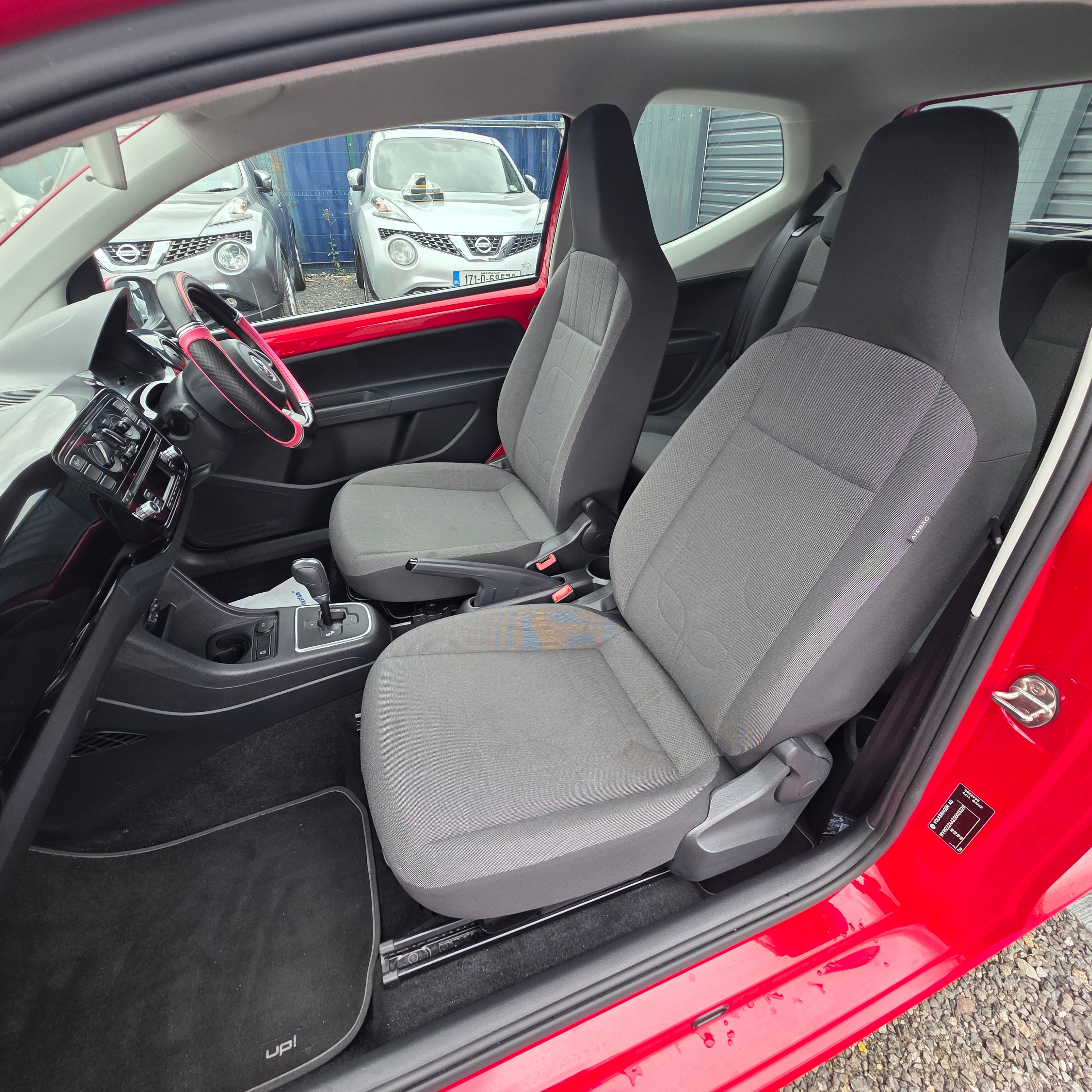 Volkswagen UP! Automatic 2015
