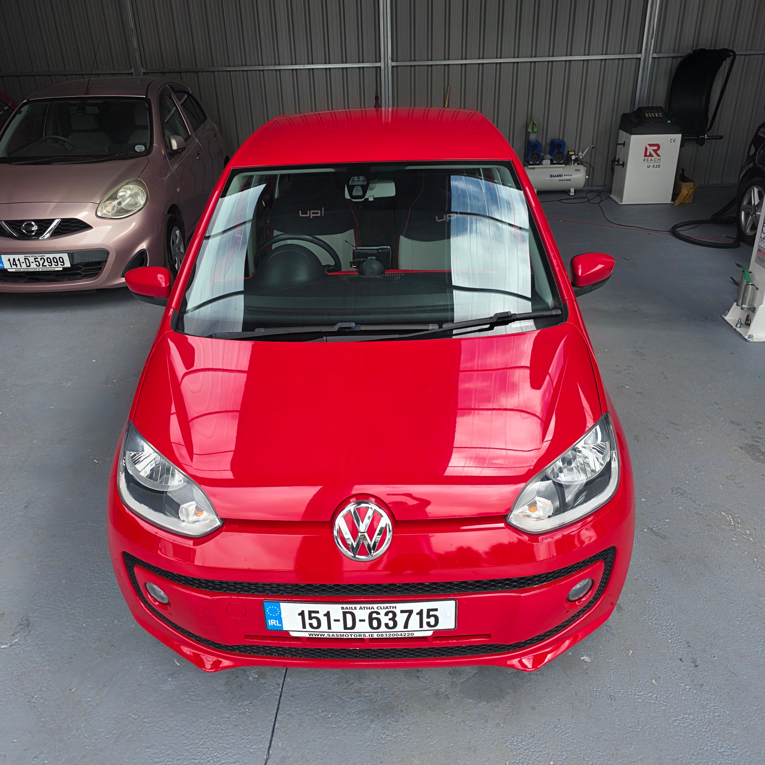 Volkswagen Up Automatic 2015