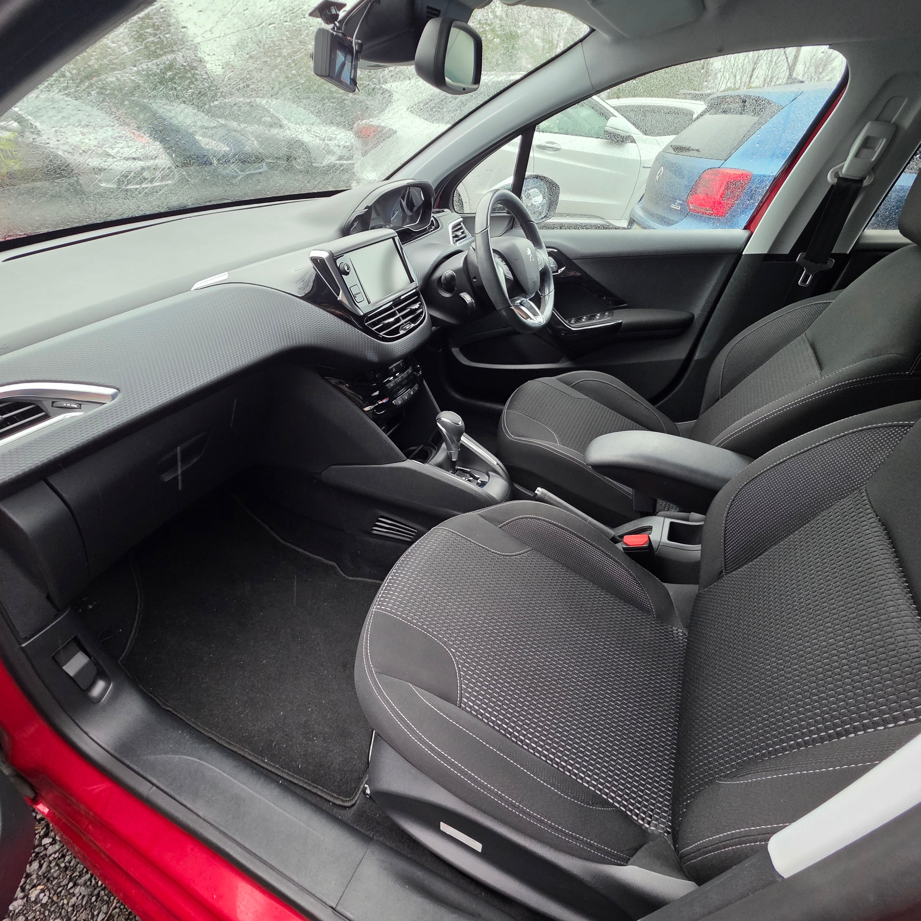 Peugeot 208 Automatic 2017