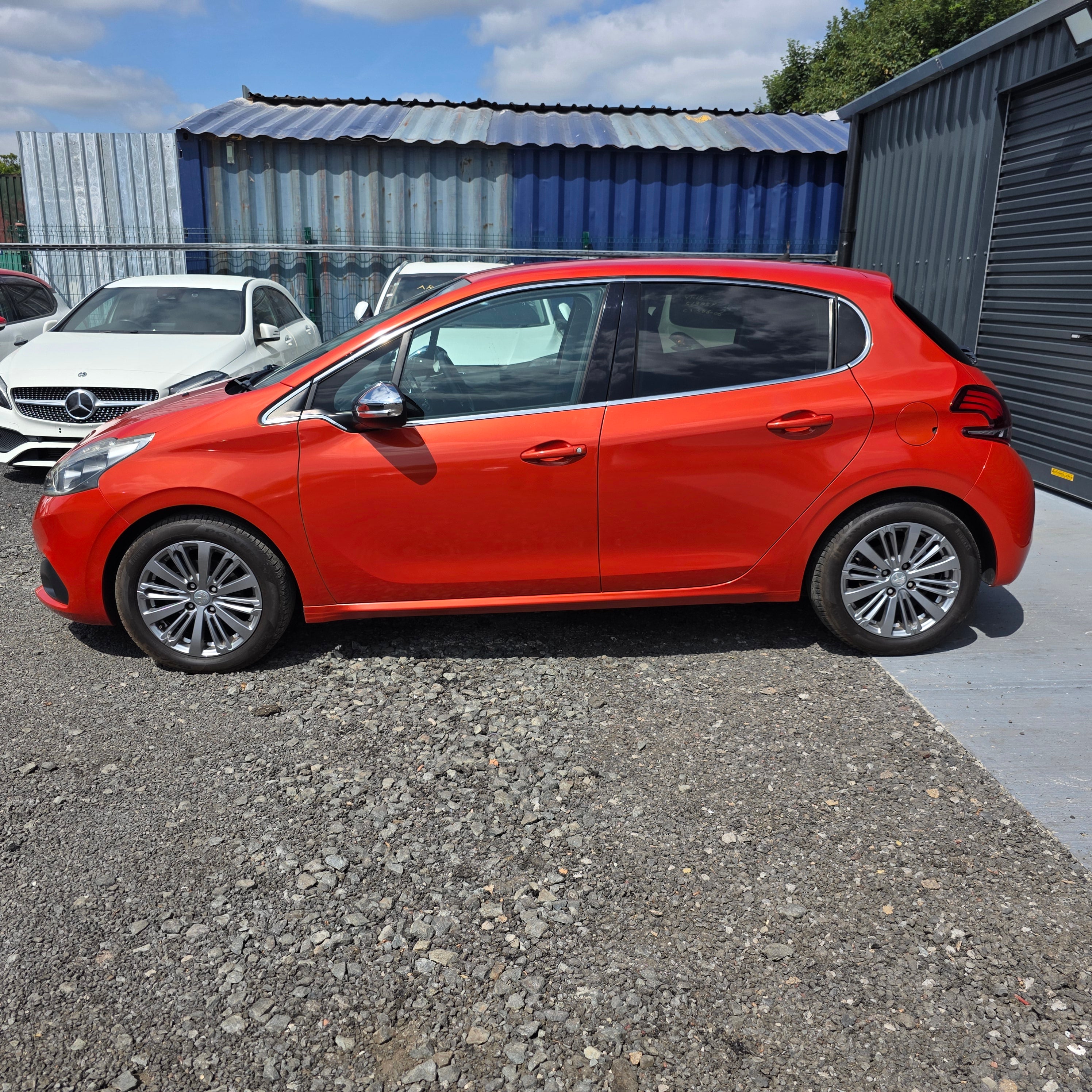 Peugeot 208 Automatic 2017 Low Miles